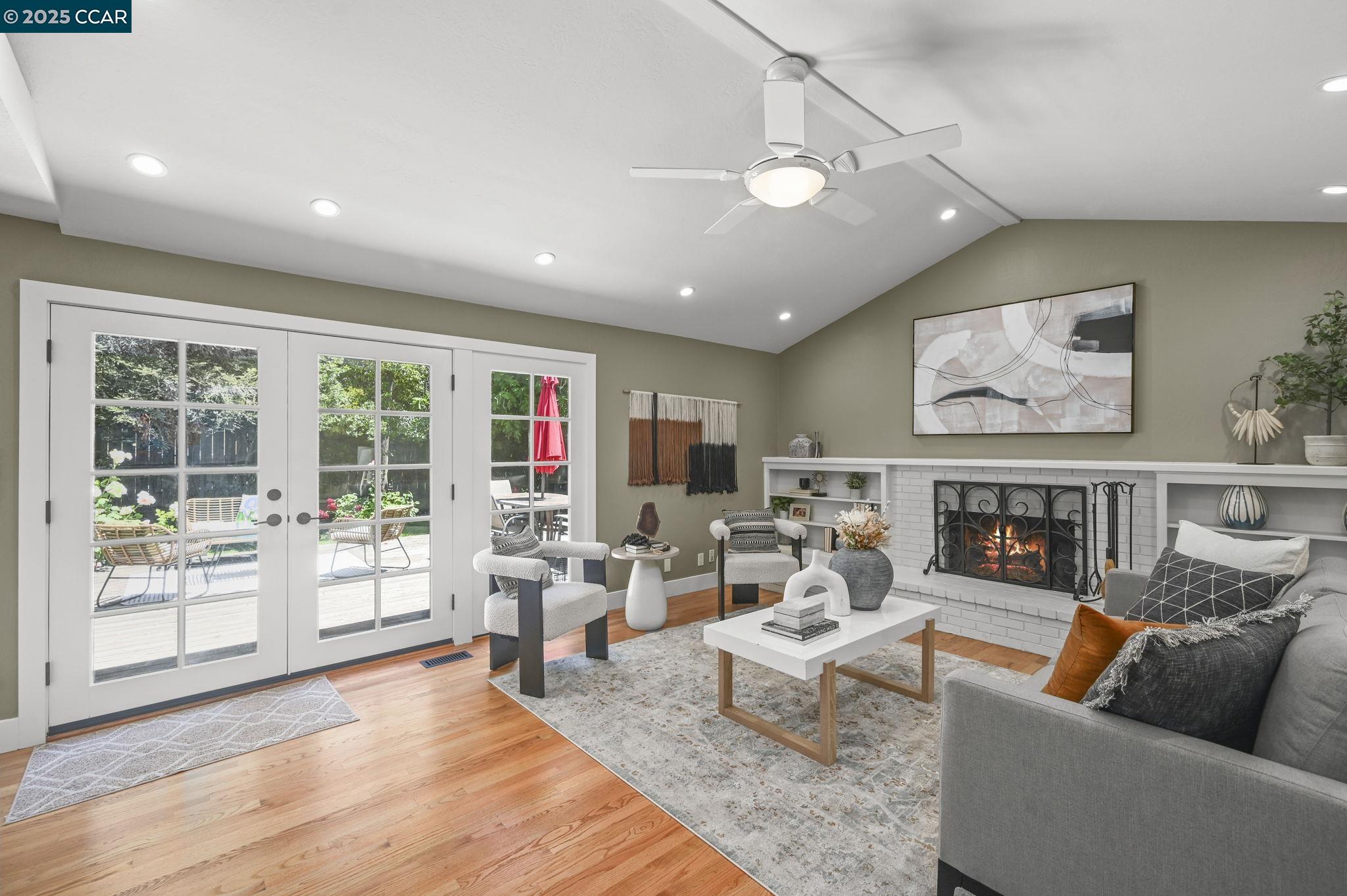 Detail Gallery Image 17 of 45 For 612 Wimbledon Rd, Walnut Creek,  CA 94598 - 4 Beds | 2/1 Baths