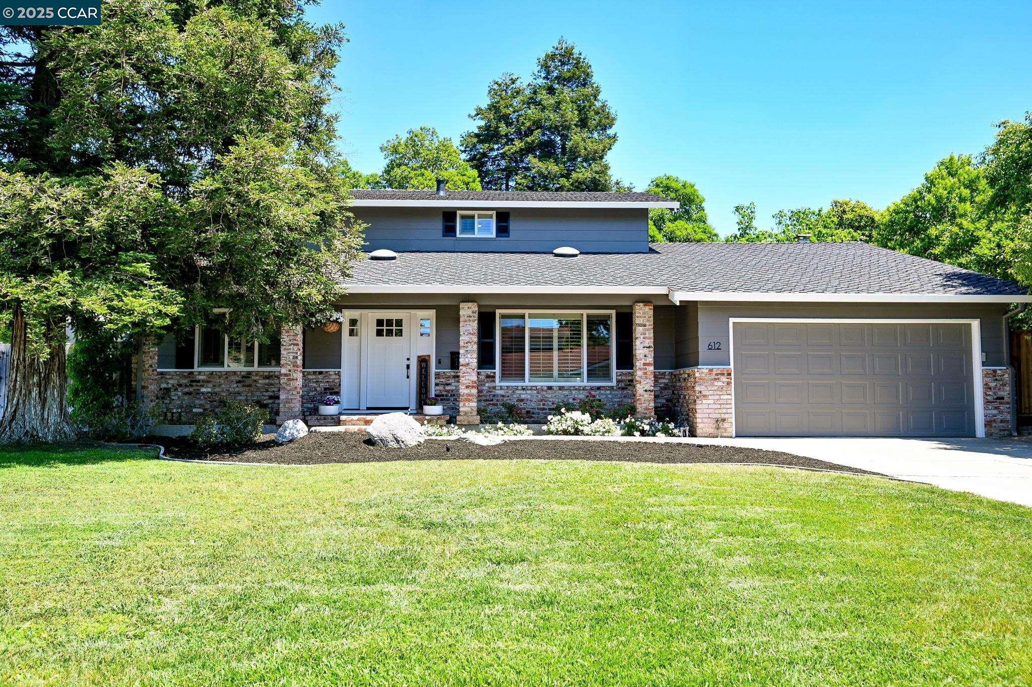 Detail Gallery Image 3 of 45 For 612 Wimbledon Rd, Walnut Creek,  CA 94598 - 4 Beds | 2/1 Baths