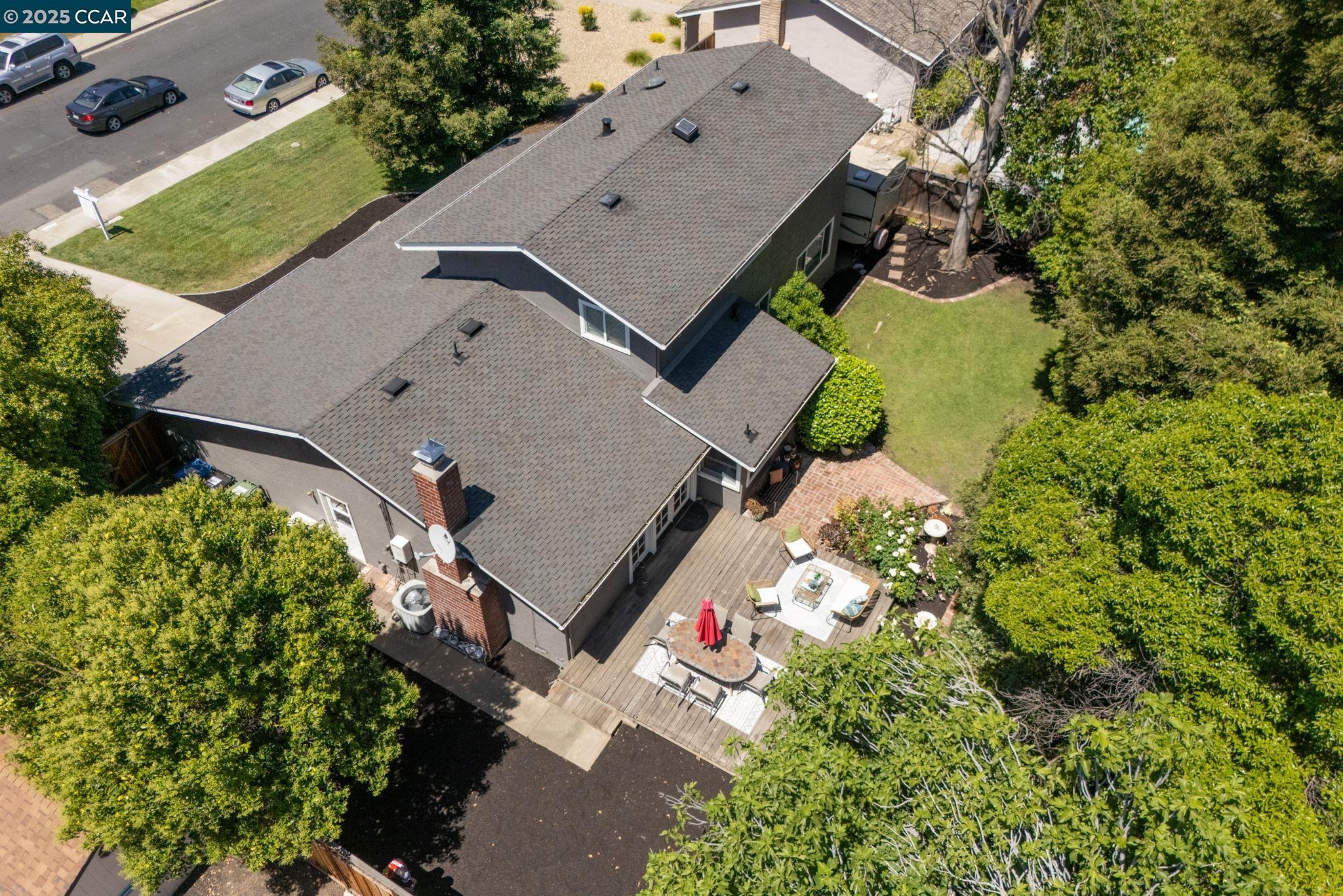 Detail Gallery Image 40 of 45 For 612 Wimbledon Rd, Walnut Creek,  CA 94598 - 4 Beds | 2/1 Baths