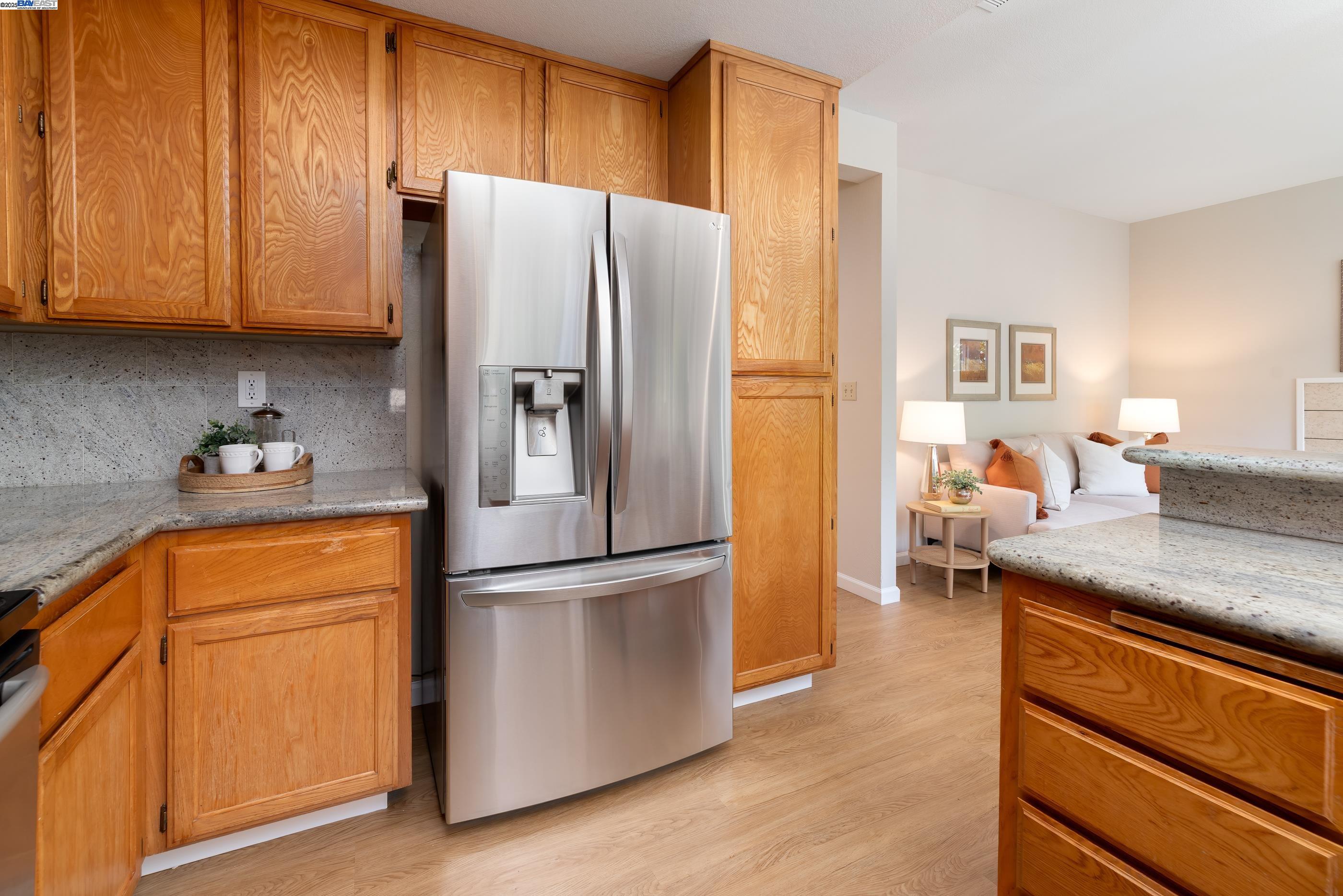 Detail Gallery Image 19 of 40 For 18789 Sydney Cir, Castro Valley,  CA 94546 - 4 Beds | 2/1 Baths