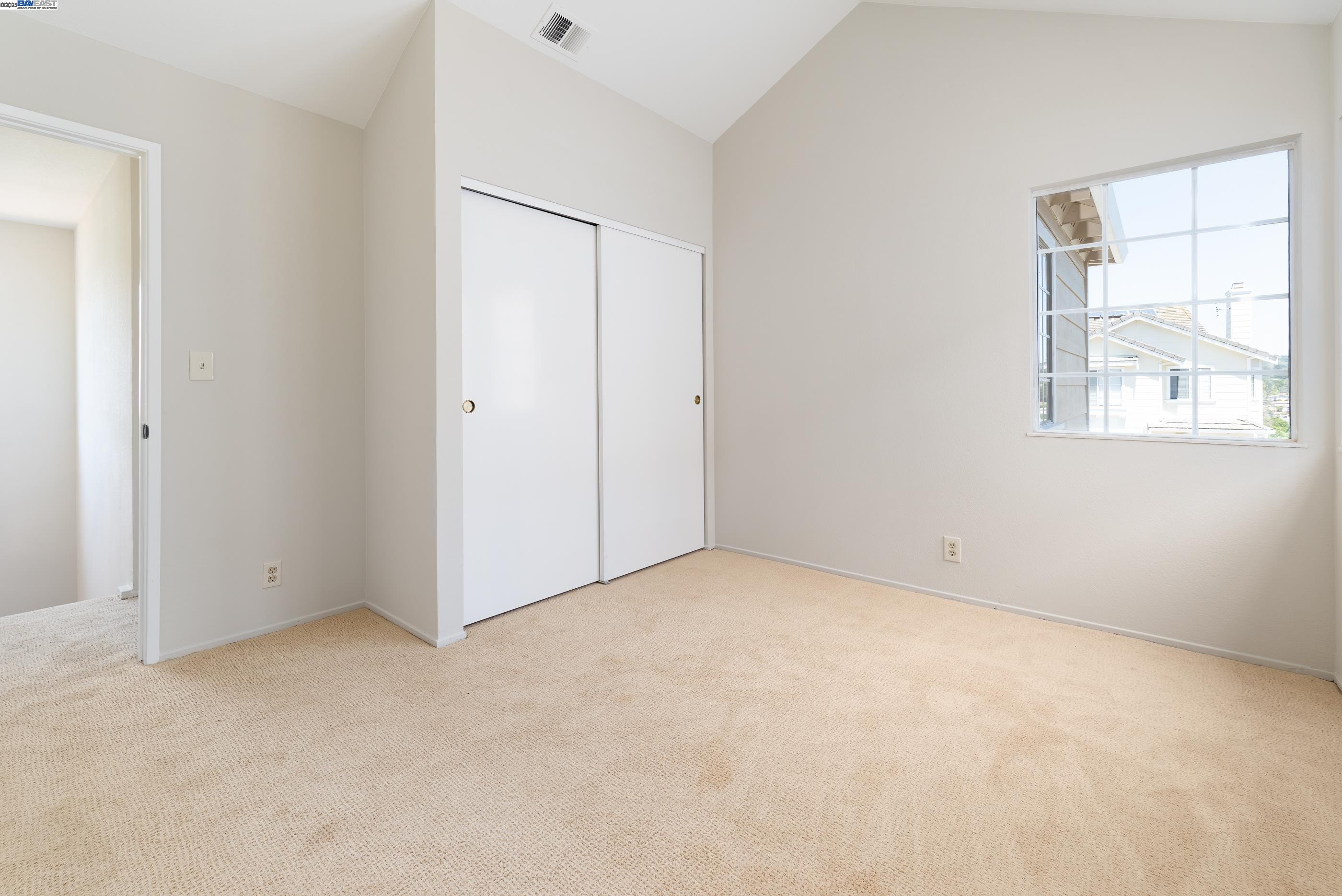 Detail Gallery Image 32 of 40 For 18789 Sydney Cir, Castro Valley,  CA 94546 - 4 Beds | 2/1 Baths