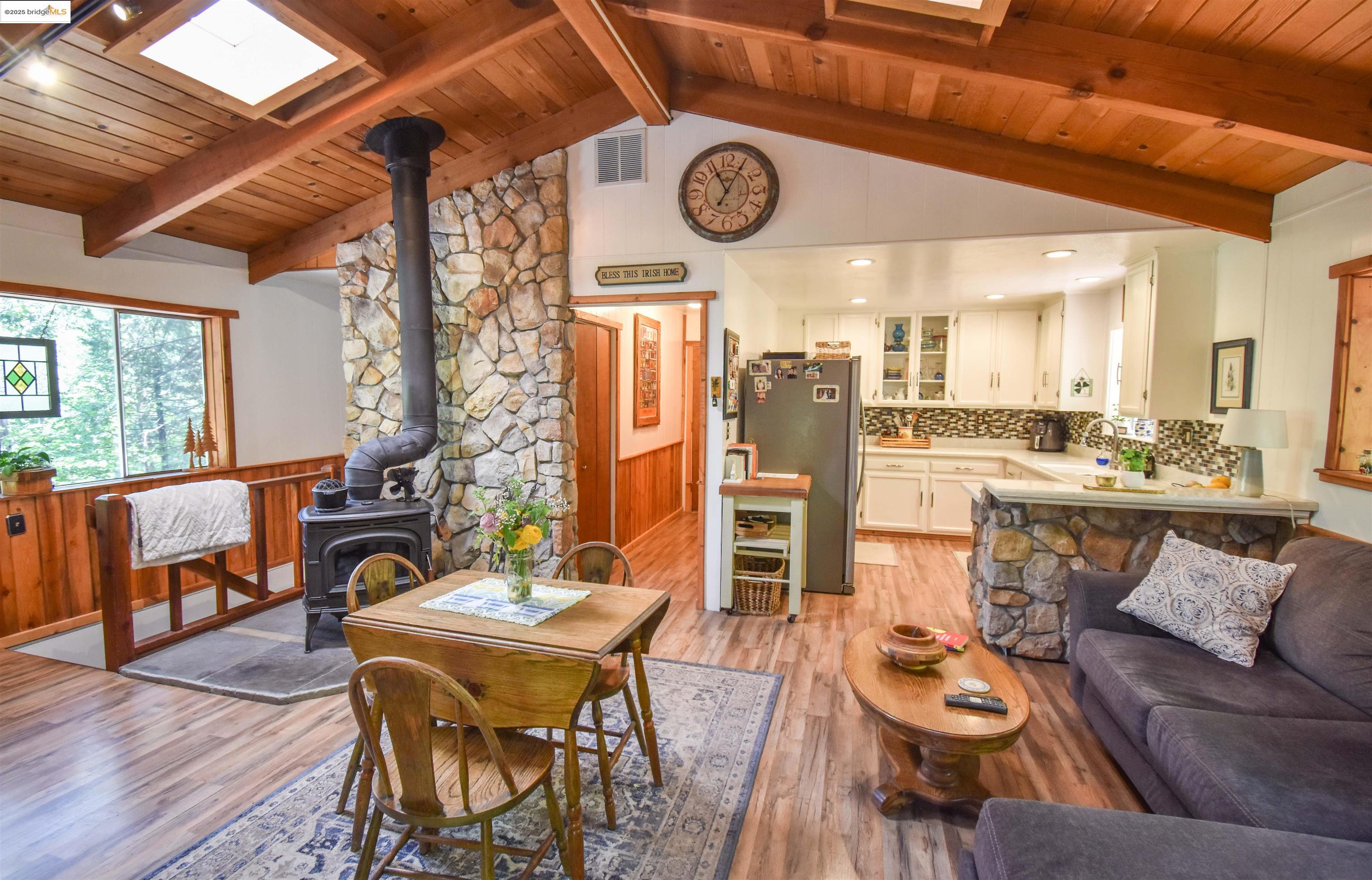 Detail Gallery Image 14 of 38 For 19265 Superior Dr, Twain Harte,  CA 95383 - 3 Beds | 2 Baths