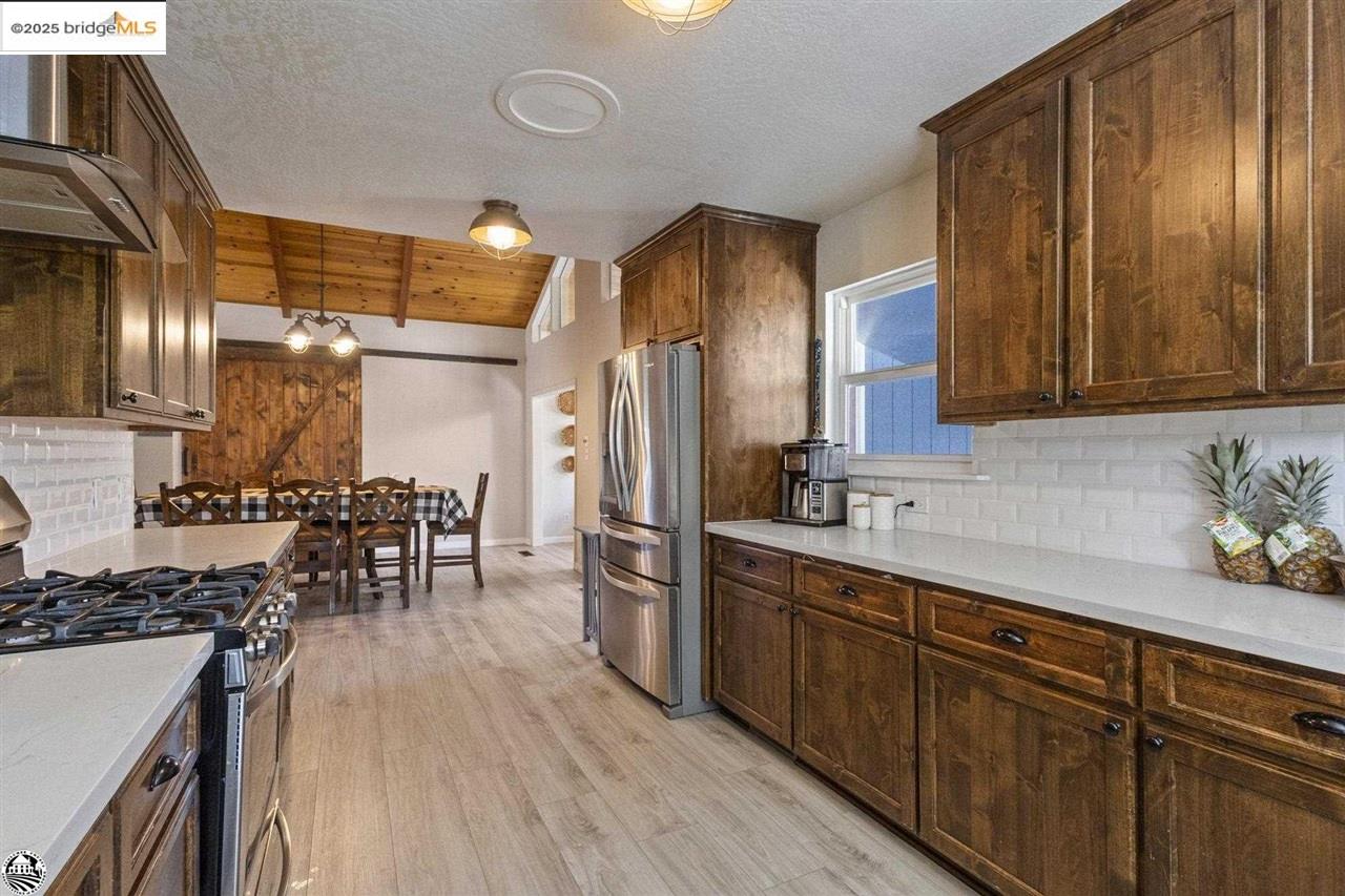 Detail Gallery Image 12 of 46 For 20580 Gerber Road, Tuolumne,  CA 95379 - 3 Beds | 2 Baths