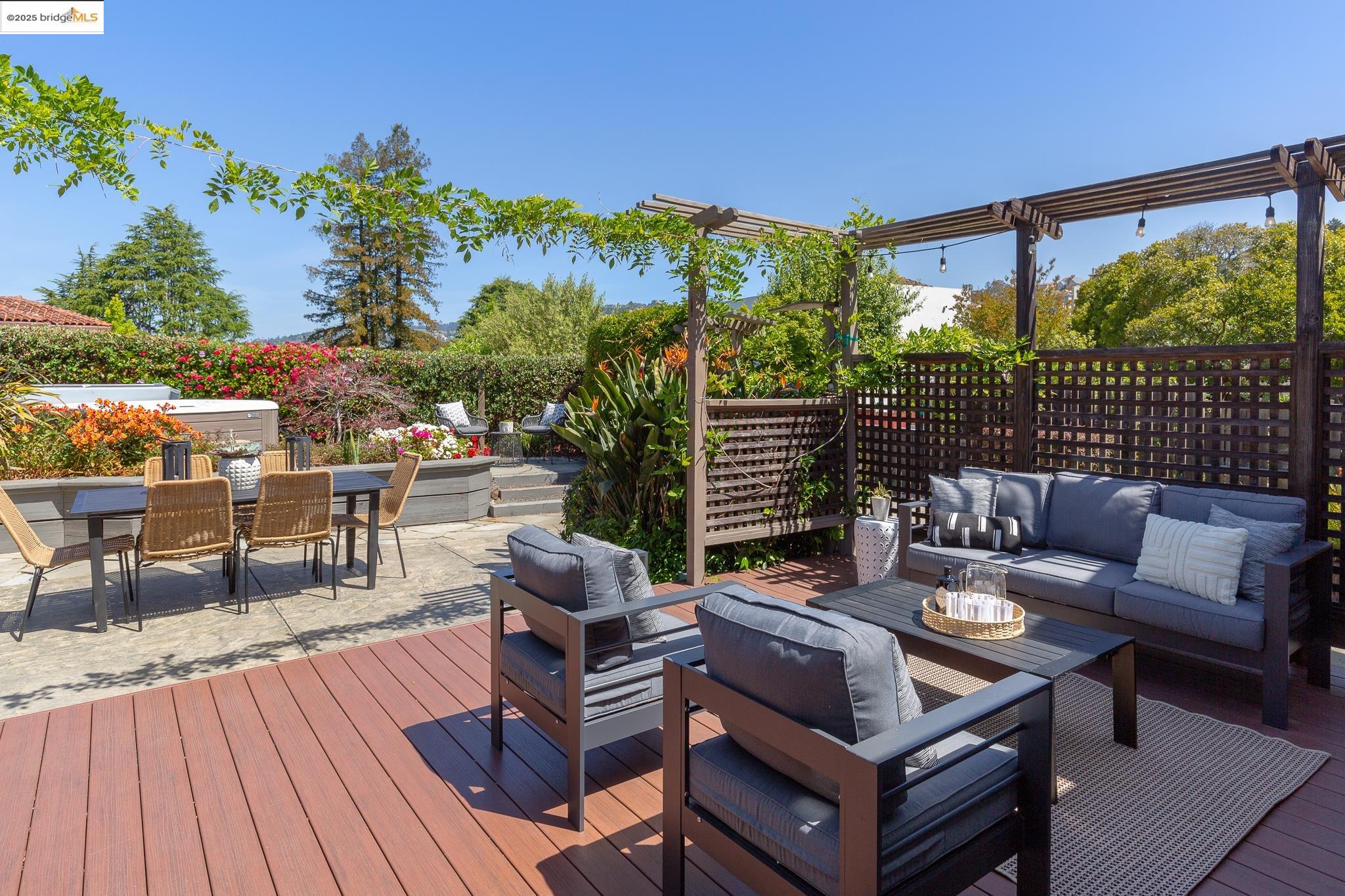 131 Sonia, Oakland, California 94618, 3 Bedrooms Bedrooms, 6 Rooms Rooms,2 BathroomsBathrooms,Residential,For Sale,131 Sonia,41096919