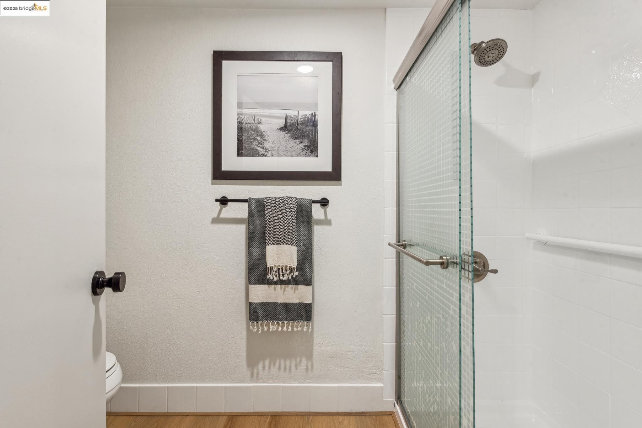 Detail Gallery Image 29 of 39 For 635 Canyon Oaks Dr #B,  Oakland,  CA 94605 - 1 Beds | 1 Baths
