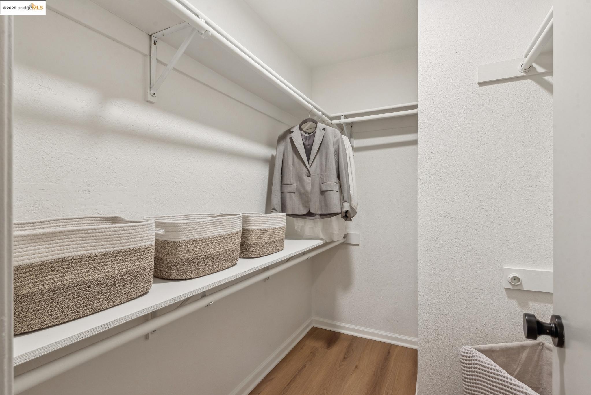 Detail Gallery Image 30 of 39 For 635 Canyon Oaks Dr #B,  Oakland,  CA 94605 - 1 Beds | 1 Baths