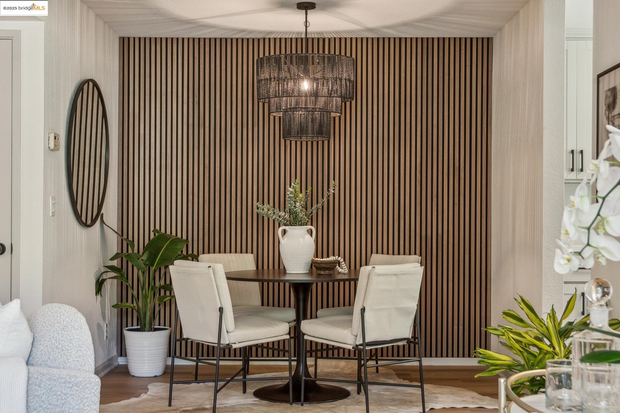 Detail Gallery Image 10 of 39 For 635 Canyon Oaks Dr #B,  Oakland,  CA 94605 - 1 Beds | 1 Baths