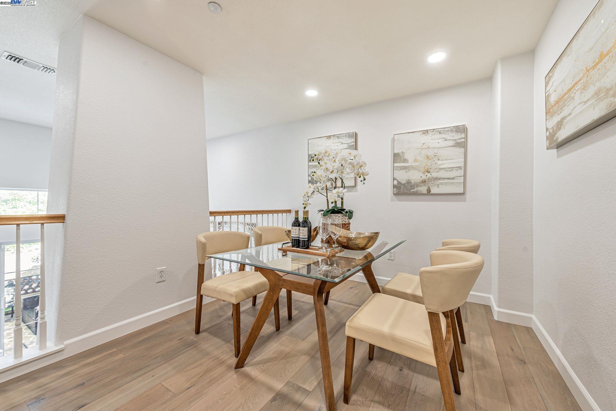Detail Gallery Image 12 of 59 For 3290 Payne Ave, San Jose,  CA 95117 - 3 Beds | 2/1 Baths