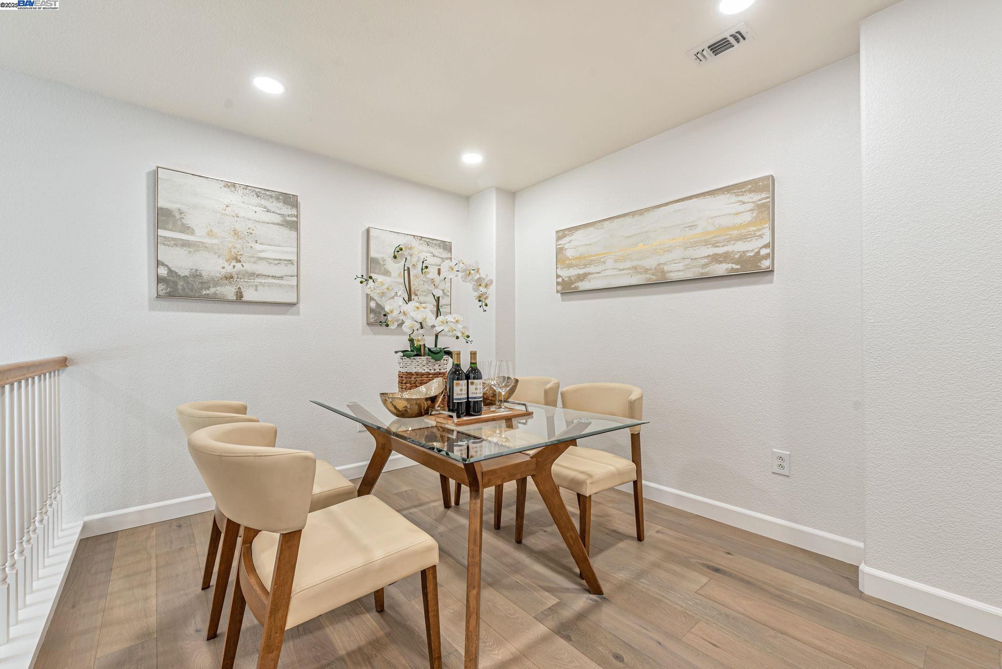 Detail Gallery Image 13 of 59 For 3290 Payne Ave, San Jose,  CA 95117 - 3 Beds | 2/1 Baths