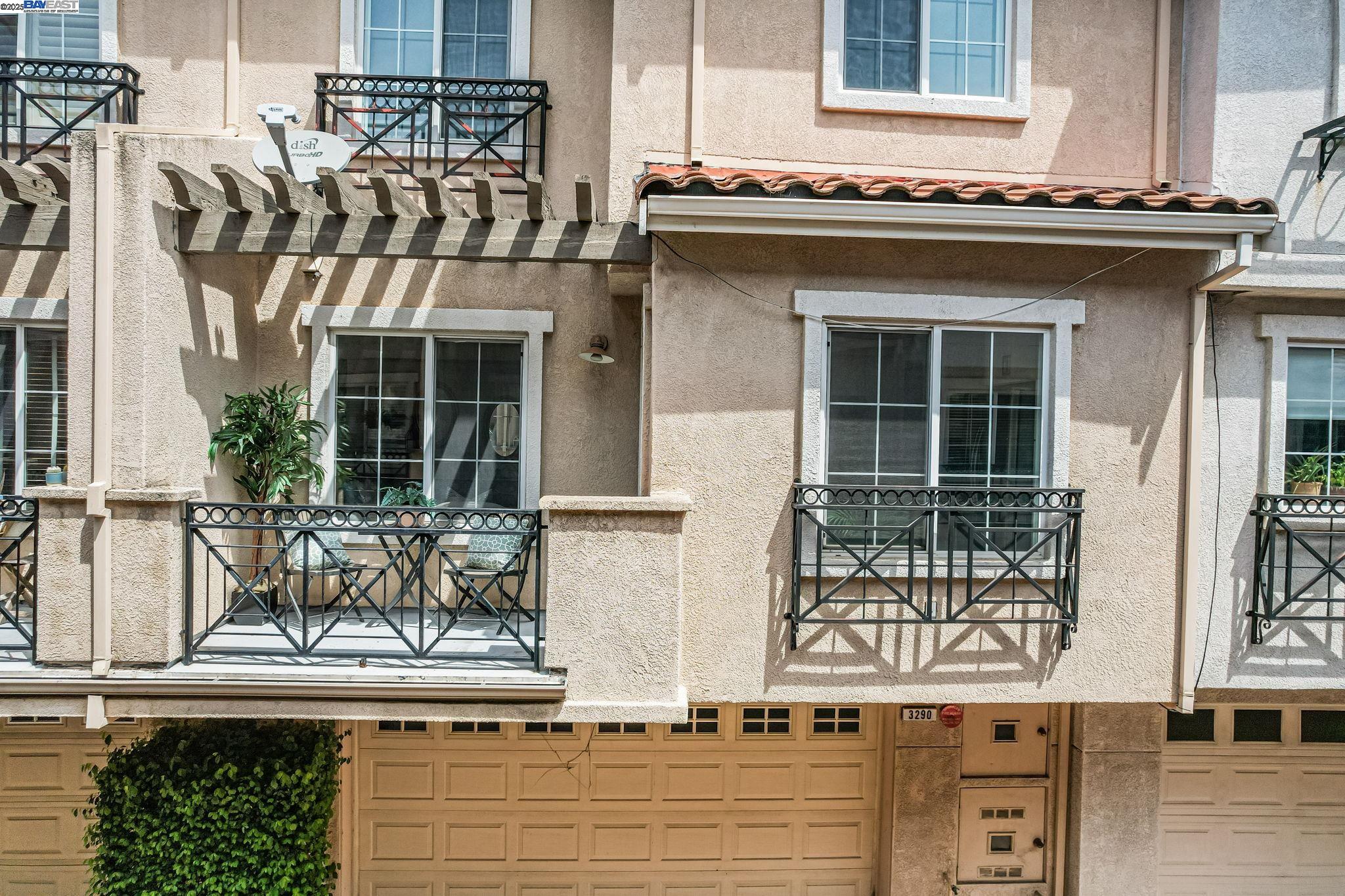 Detail Gallery Image 6 of 59 For 3290 Payne Ave, San Jose,  CA 95117 - 3 Beds | 2/1 Baths