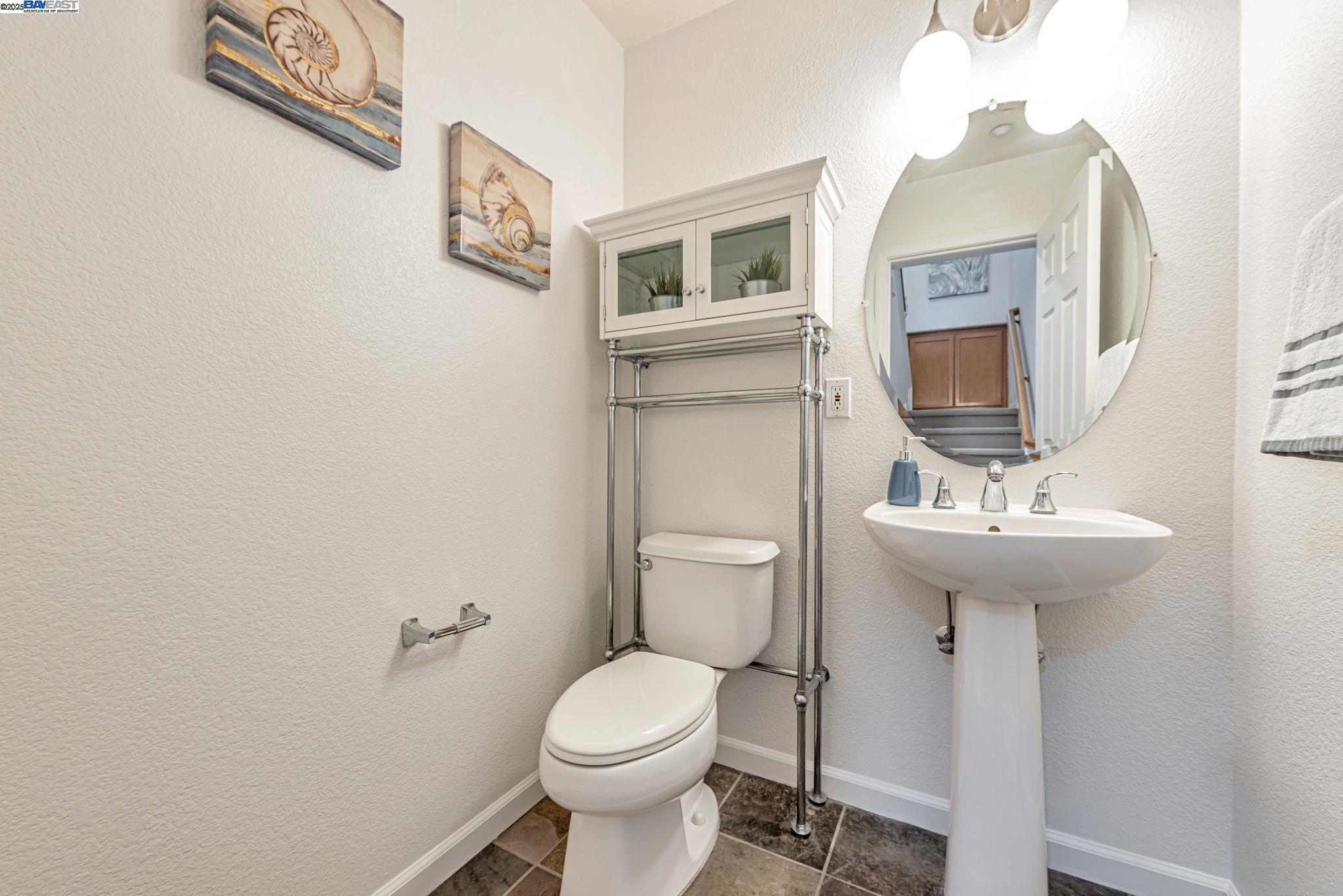 Detail Gallery Image 10 of 59 For 3290 Payne Ave, San Jose,  CA 95117 - 3 Beds | 2/1 Baths