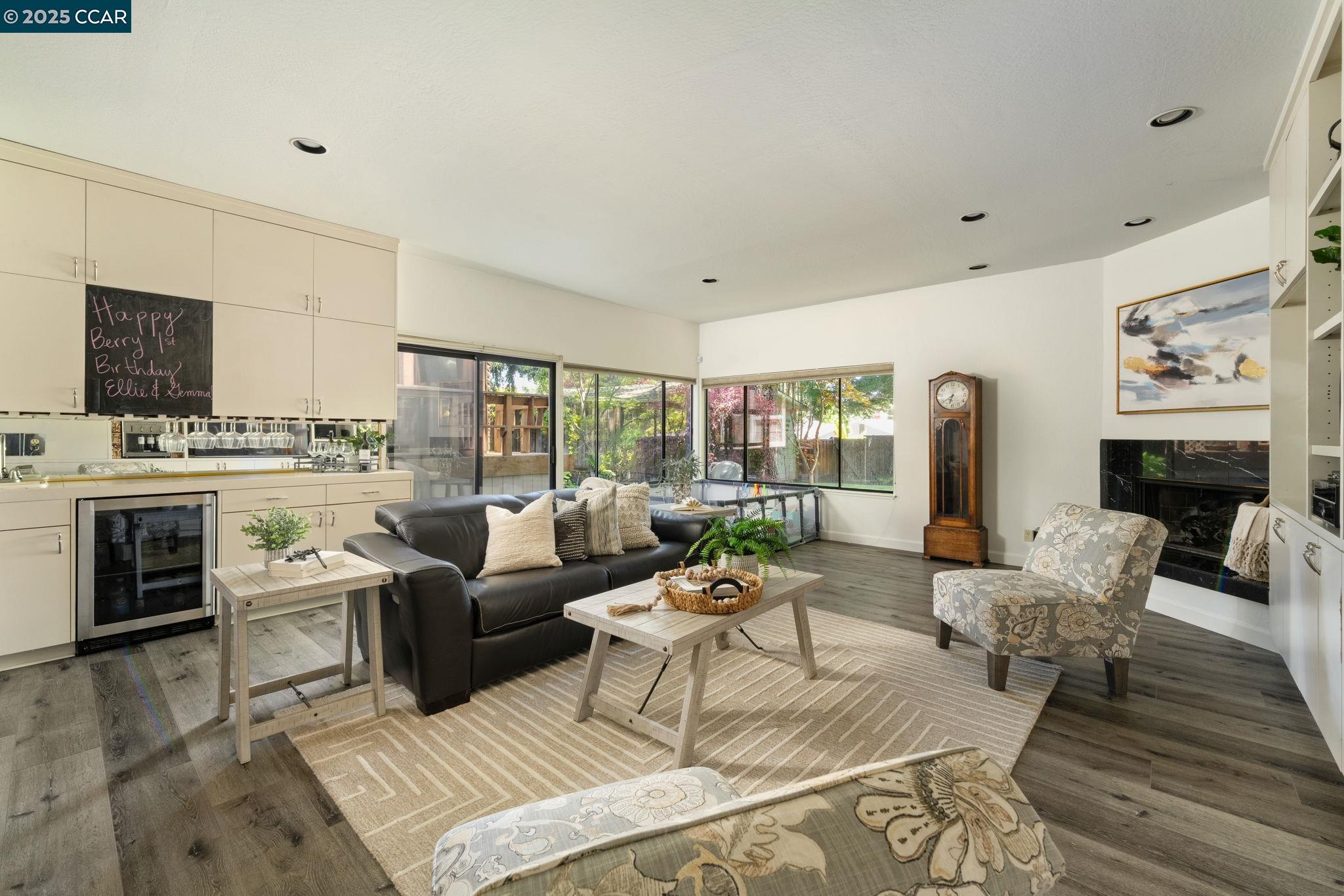 Detail Gallery Image 11 of 39 For 1834 Ivanhoe Ave, Lafayette,  CA 94549 - 5 Beds | 4 Baths