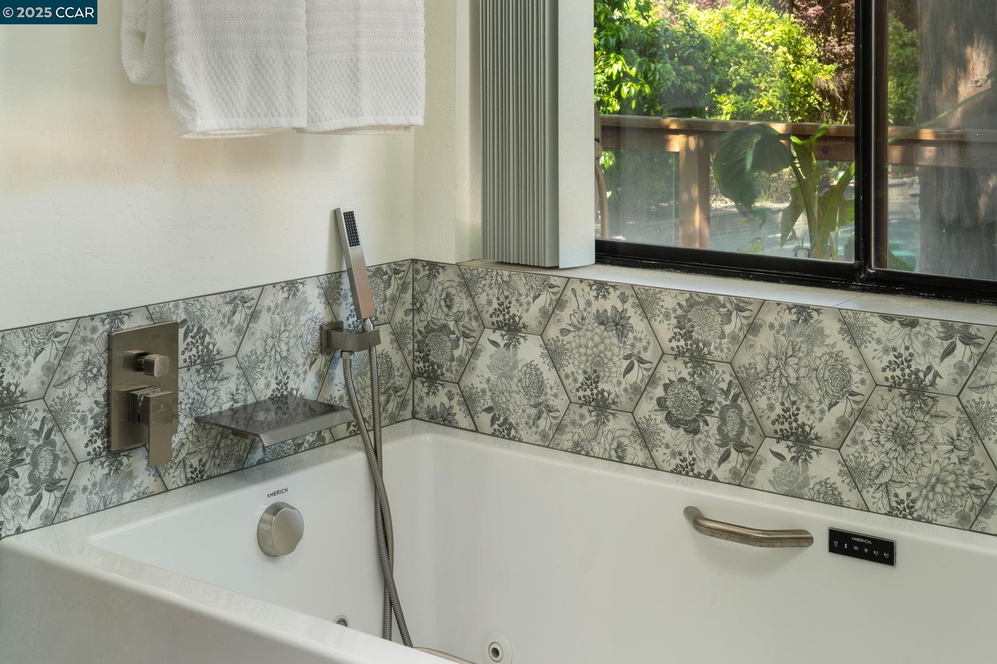 Detail Gallery Image 16 of 39 For 1834 Ivanhoe Ave, Lafayette,  CA 94549 - 5 Beds | 4 Baths