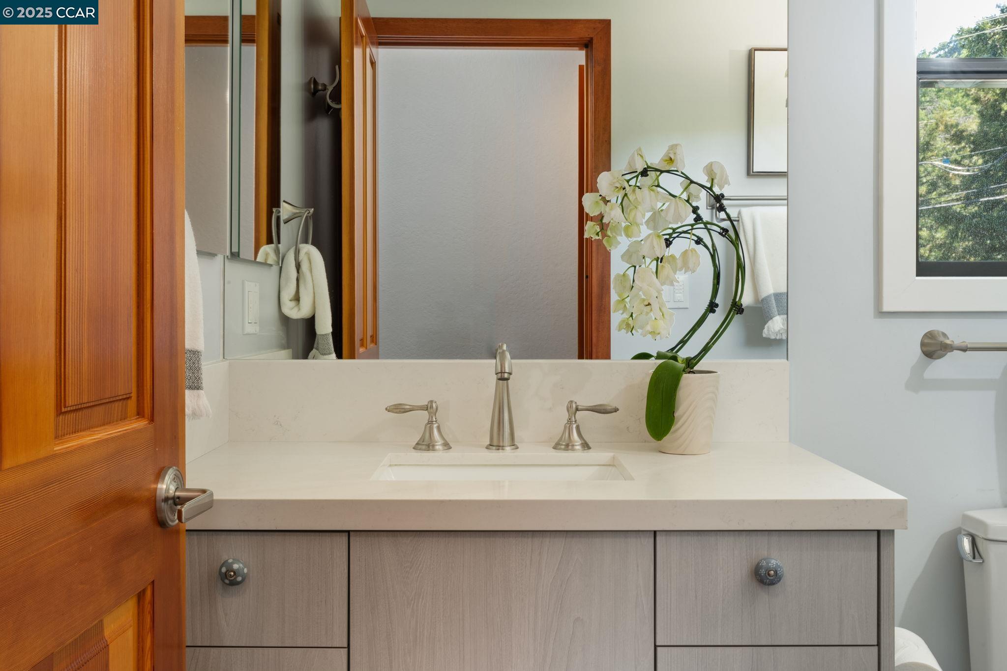 Detail Gallery Image 22 of 39 For 1834 Ivanhoe Ave, Lafayette,  CA 94549 - 5 Beds | 4 Baths