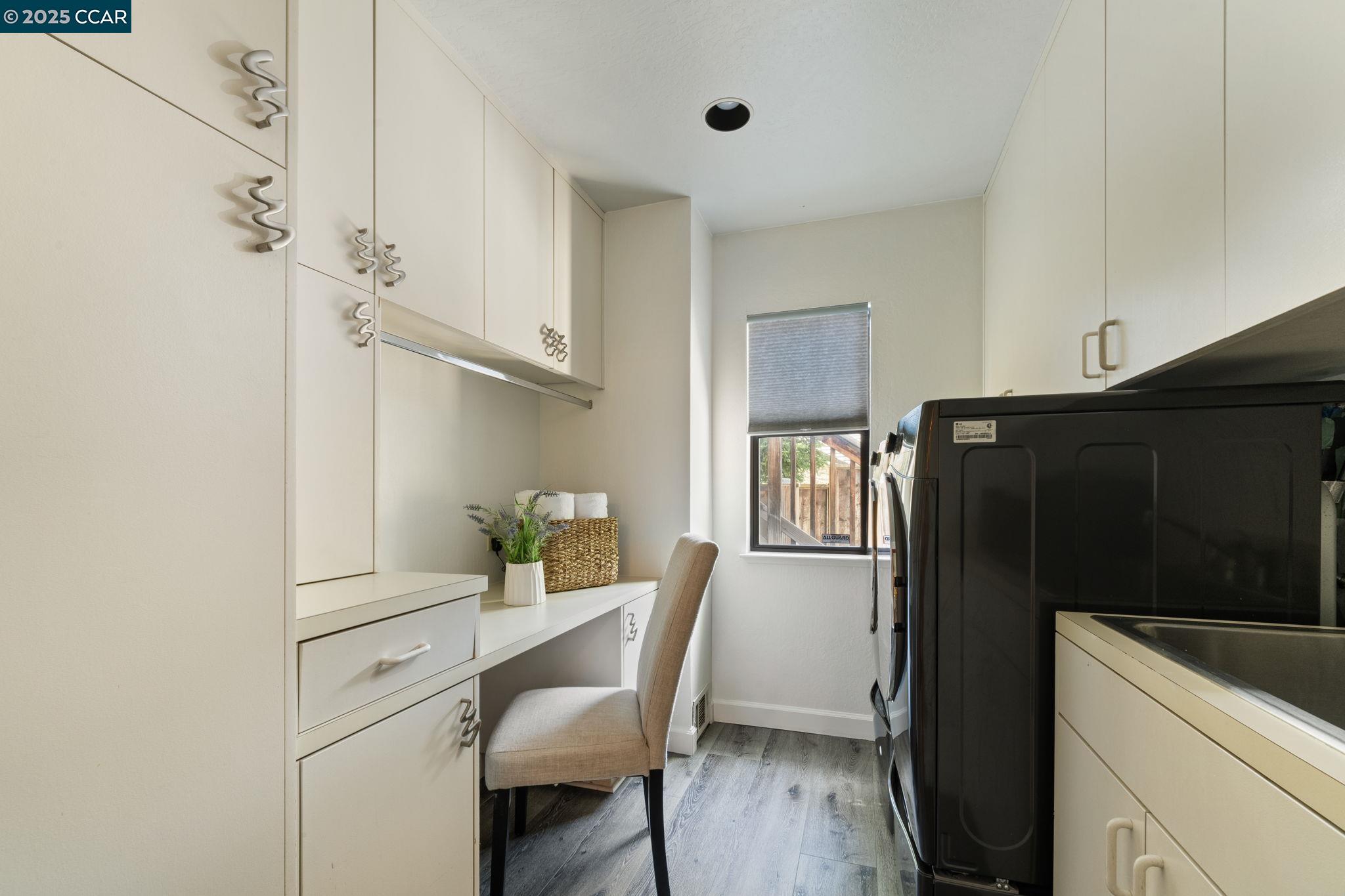 Detail Gallery Image 24 of 39 For 1834 Ivanhoe Ave, Lafayette,  CA 94549 - 5 Beds | 4 Baths