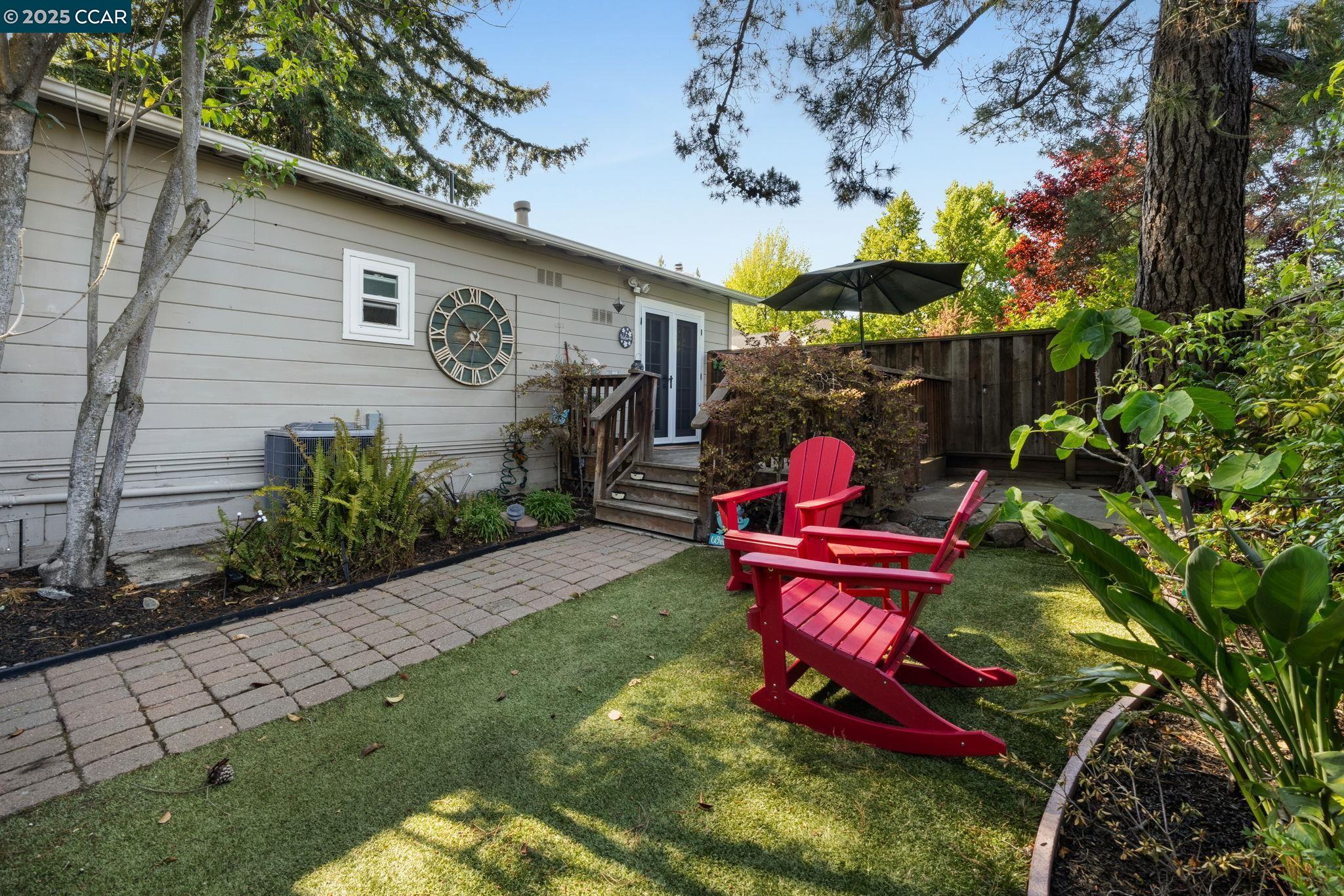 Detail Gallery Image 35 of 39 For 1834 Ivanhoe Ave, Lafayette,  CA 94549 - 5 Beds | 4 Baths