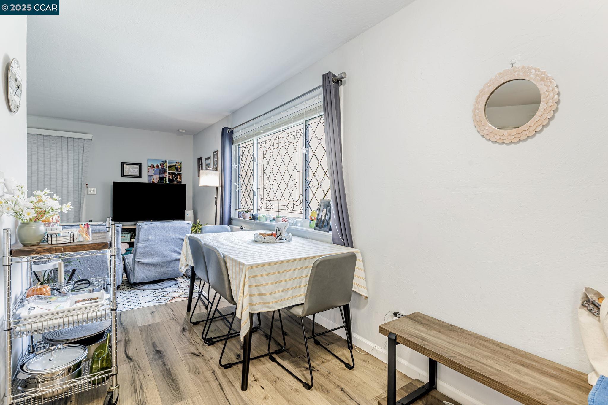 Detail Gallery Image 37 of 39 For 1834 Ivanhoe Ave, Lafayette,  CA 94549 - 5 Beds | 4 Baths