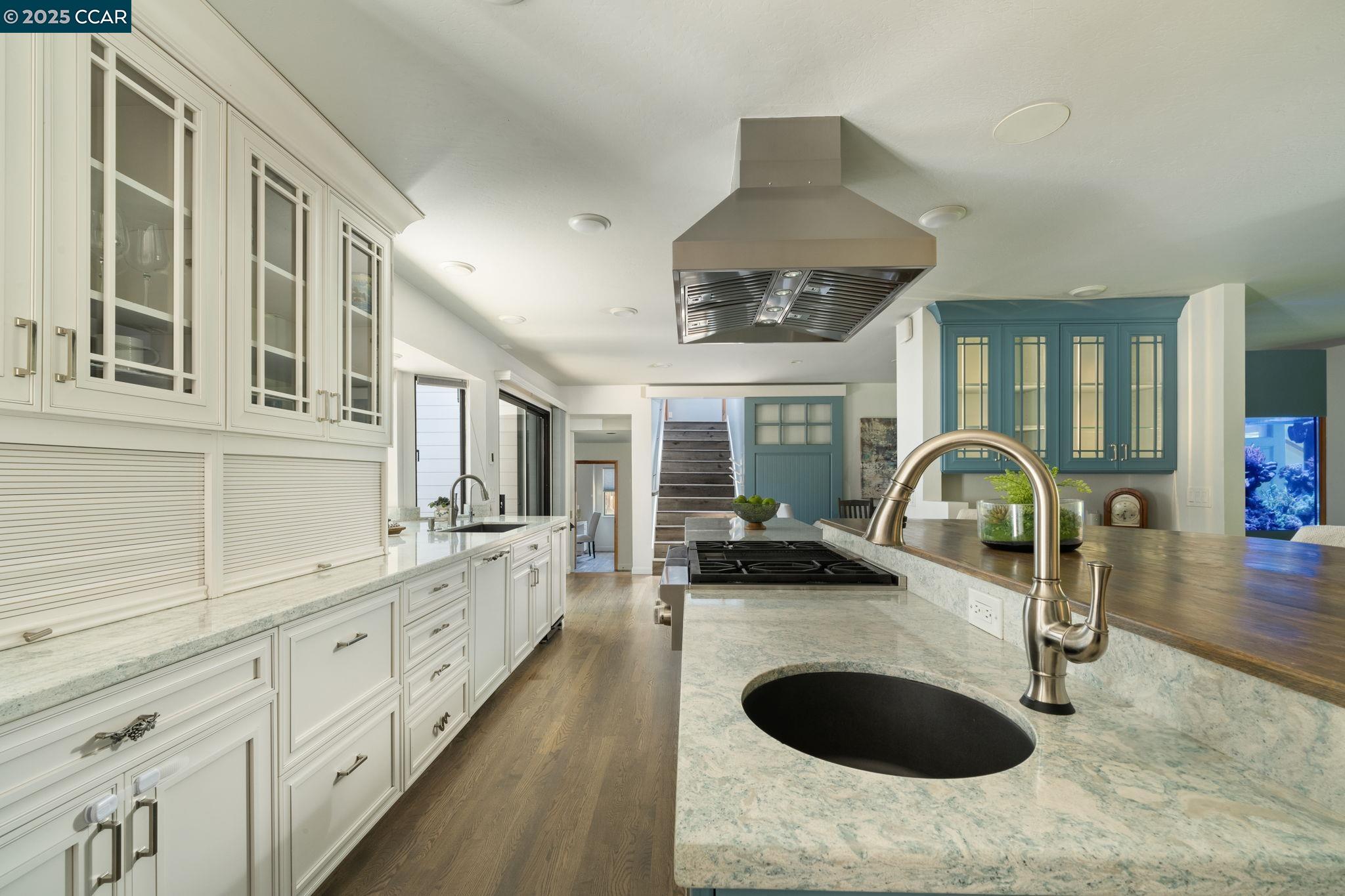 Detail Gallery Image 8 of 39 For 1834 Ivanhoe Ave, Lafayette,  CA 94549 - 5 Beds | 4 Baths