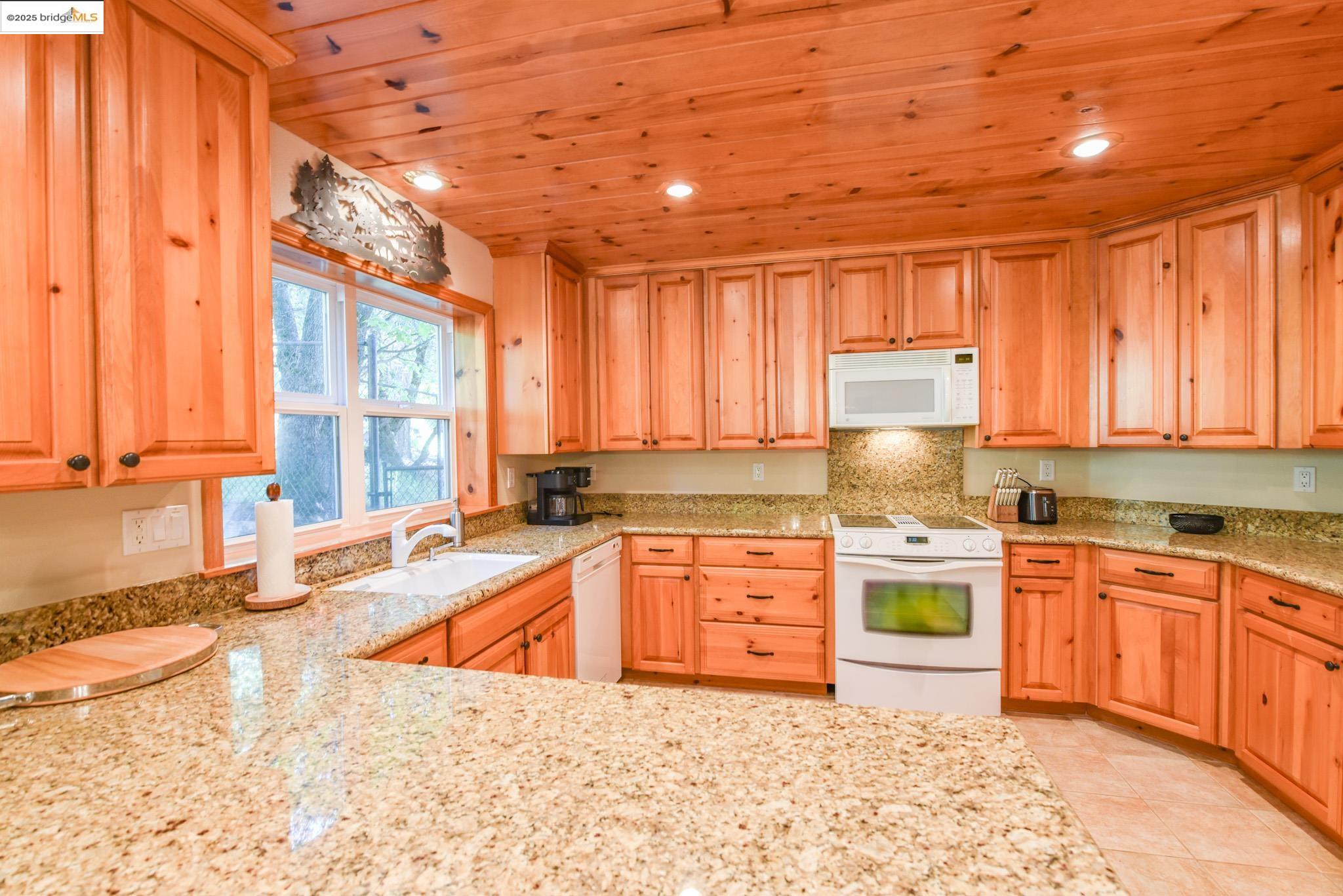 Detail Gallery Image 18 of 60 For 23316 Korey Ct., Twain Harte,  CA 95383 - 3 Beds | 2/1 Baths