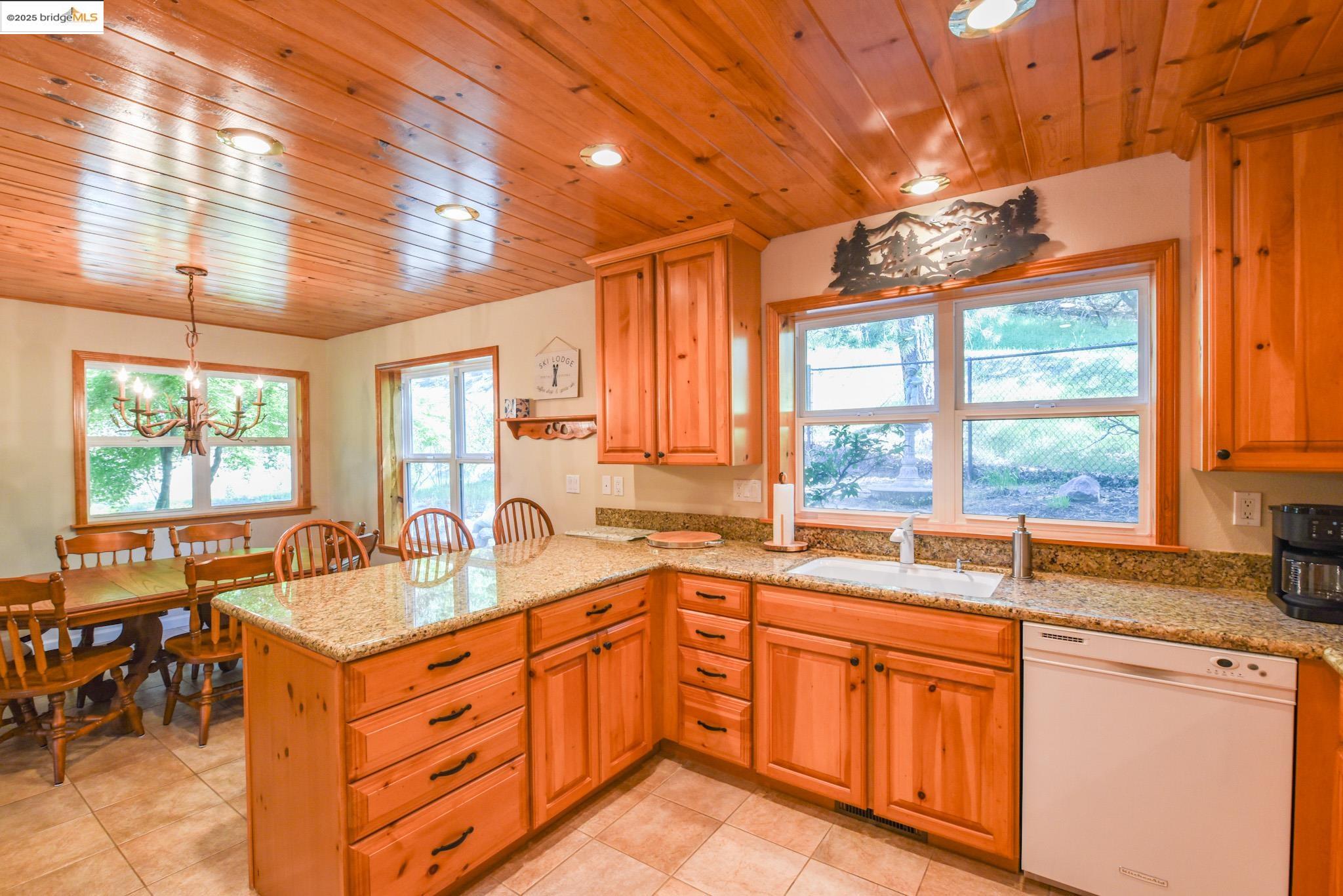 Detail Gallery Image 19 of 60 For 23316 Korey Ct., Twain Harte,  CA 95383 - 3 Beds | 2/1 Baths