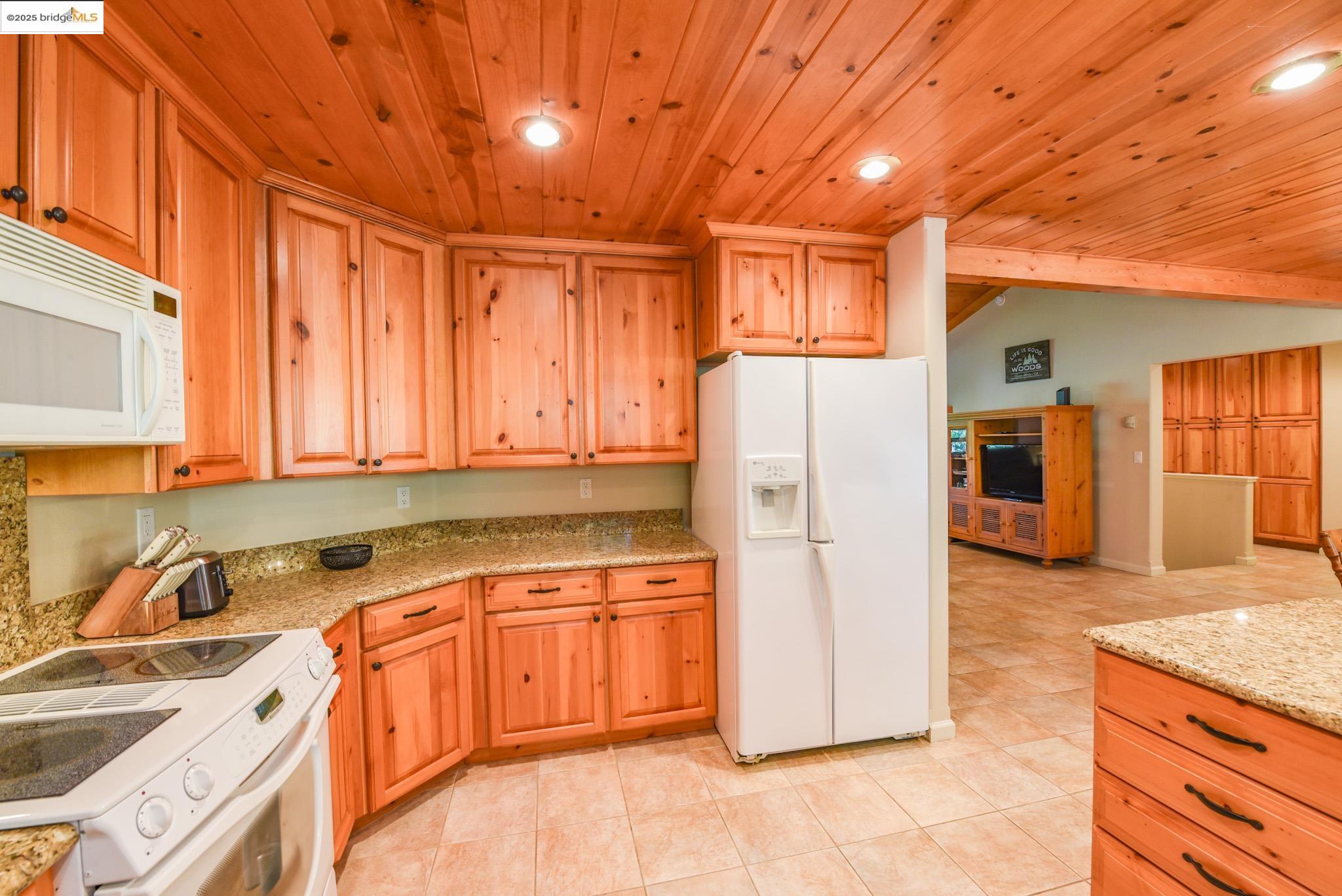 Detail Gallery Image 21 of 60 For 23316 Korey Ct., Twain Harte,  CA 95383 - 3 Beds | 2/1 Baths