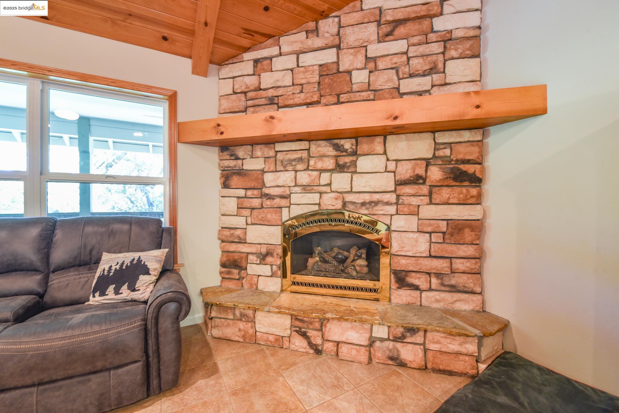 Detail Gallery Image 10 of 60 For 23316 Korey Ct., Twain Harte,  CA 95383 - 3 Beds | 2/1 Baths