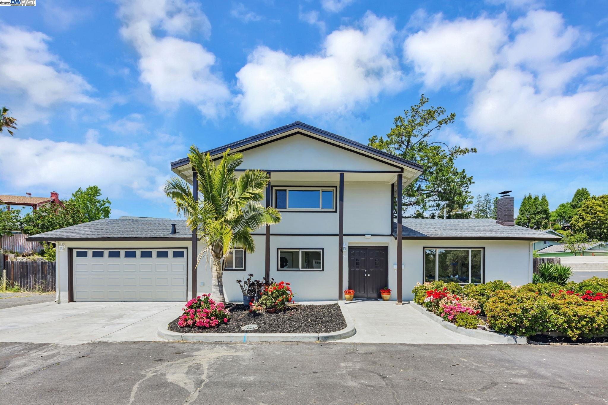 Detail Gallery Image 1 of 31 For 216 Appian Way, Union City,  CA 94587 - 5 Beds | 3 Baths