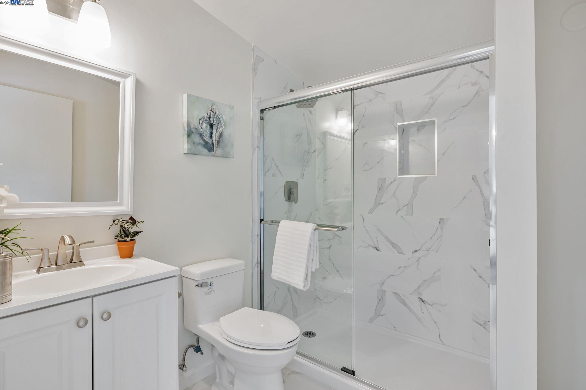 Detail Gallery Image 22 of 31 For 216 Appian Way, Union City,  CA 94587 - 5 Beds | 3 Baths