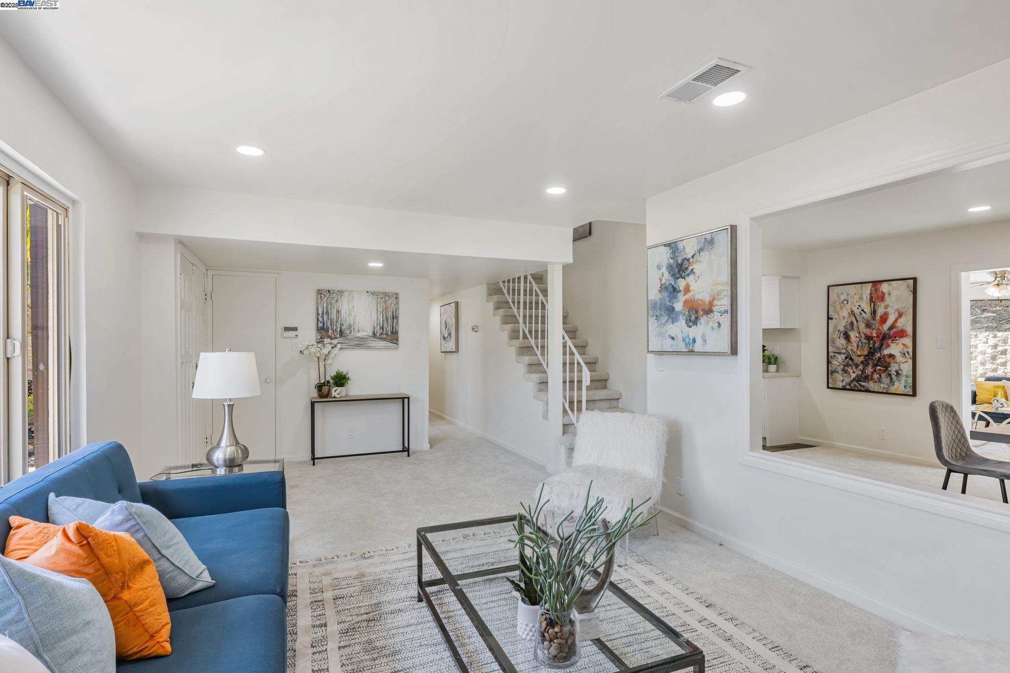 Detail Gallery Image 7 of 31 For 216 Appian Way, Union City,  CA 94587 - 5 Beds | 3 Baths