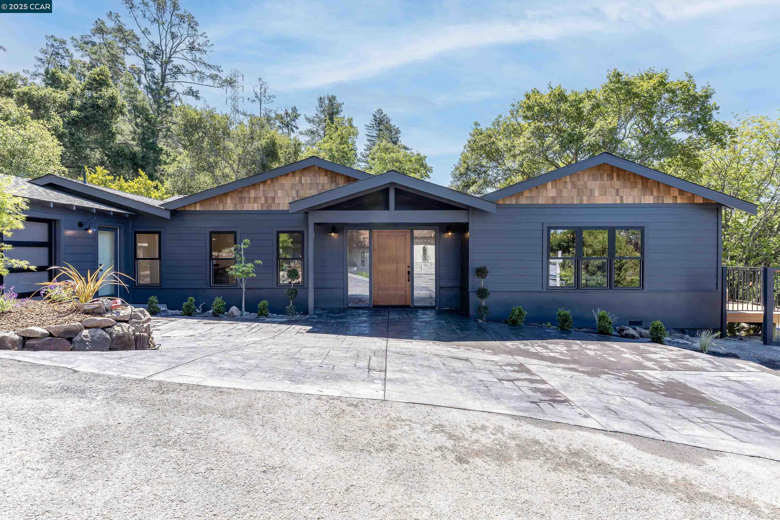 Detail Gallery Image 1 of 1 For 9 El Patio, Orinda,  CA 94563 - 4 Beds | 5/1 Baths