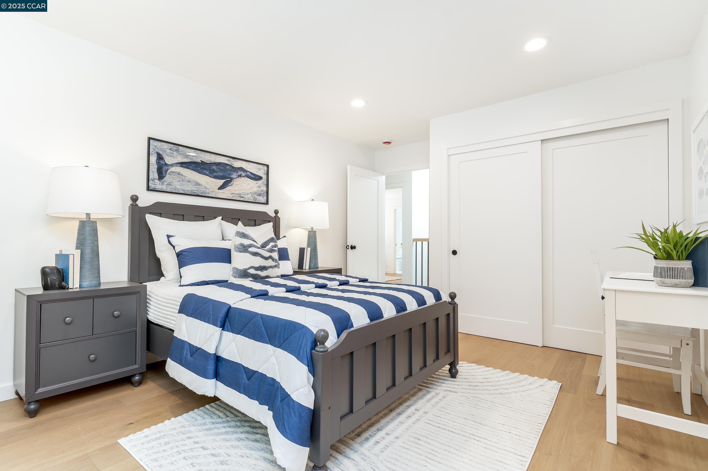 Detail Gallery Image 22 of 40 For 9 El Patio, Orinda,  CA 94563 - 4 Beds | 5/2 Baths