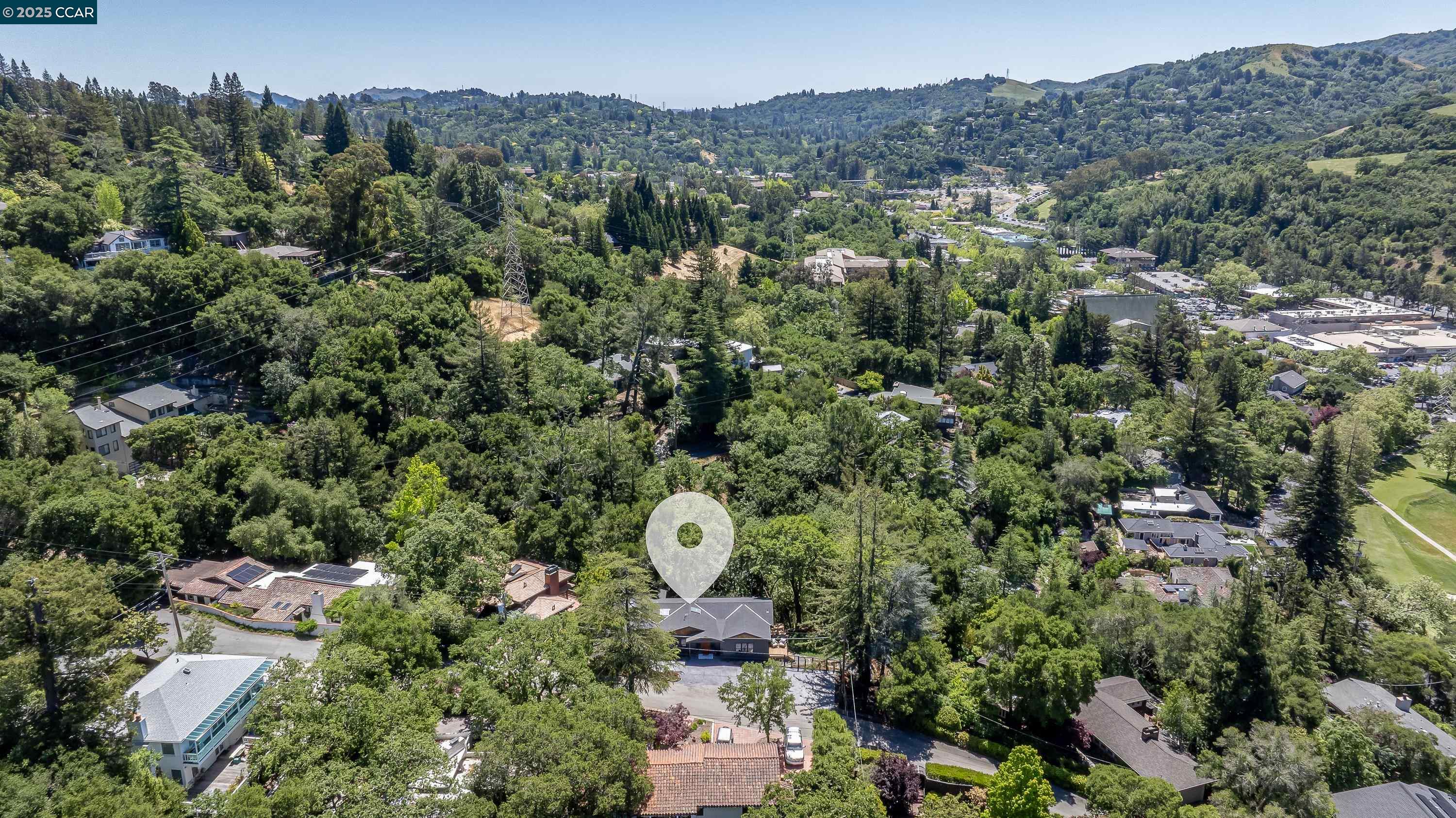 Detail Gallery Image 38 of 40 For 9 El Patio, Orinda,  CA 94563 - 4 Beds | 5/2 Baths