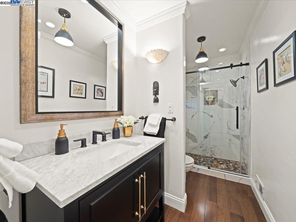 Detail Gallery Image 17 of 56 For 26436 Chatham Ct, Hayward,  CA 94542 - 4 Beds | 3 Baths