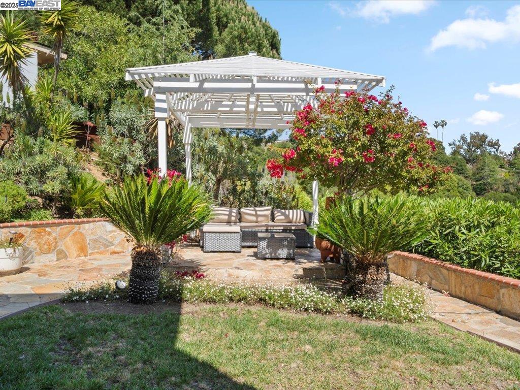 Detail Gallery Image 36 of 56 For 26436 Chatham Ct, Hayward,  CA 94542 - 4 Beds | 3 Baths