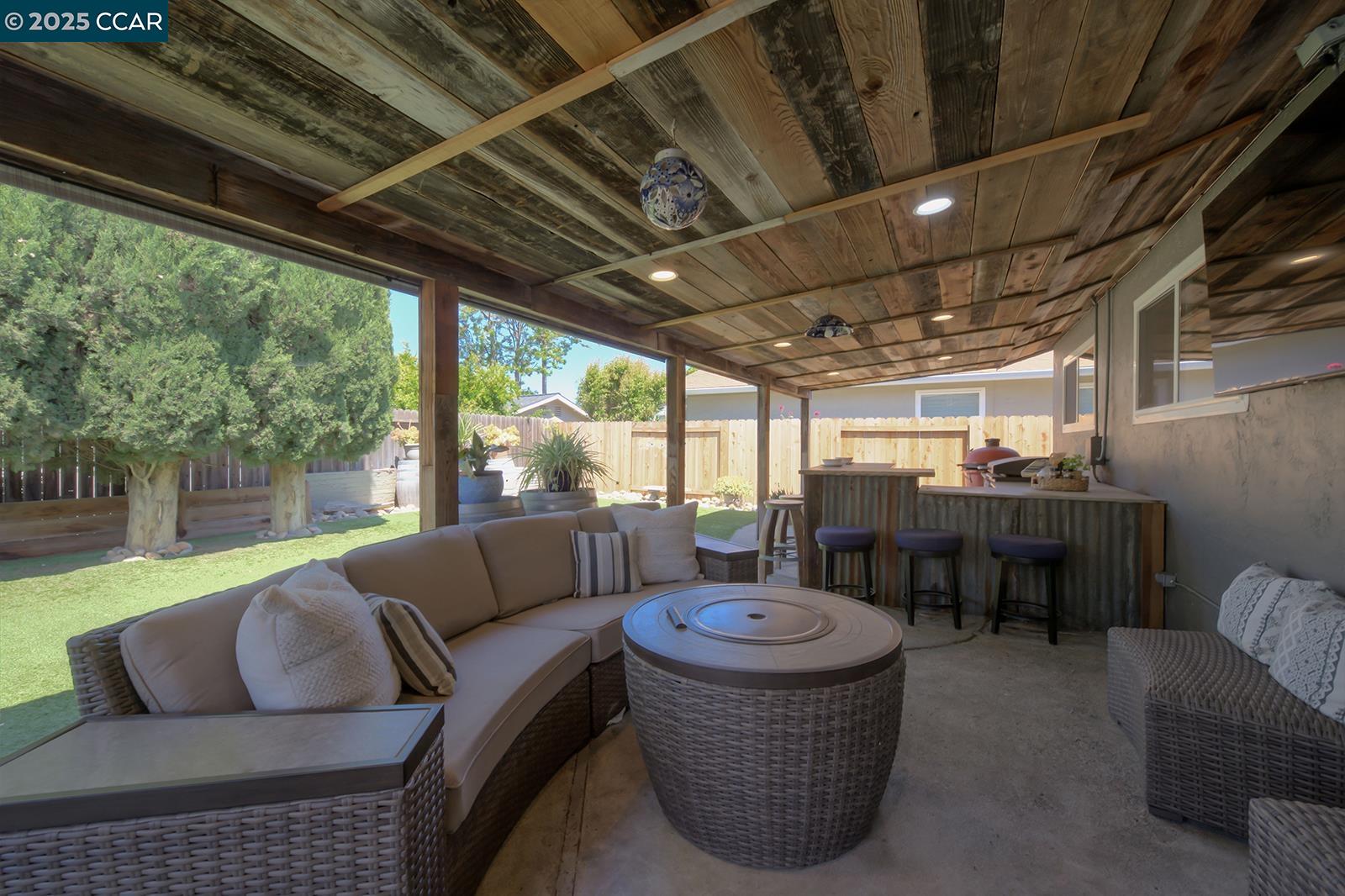 Detail Gallery Image 11 of 13 For 269 Anna Maria St., Livermore,  CA 94550 - 4 Beds | 2 Baths