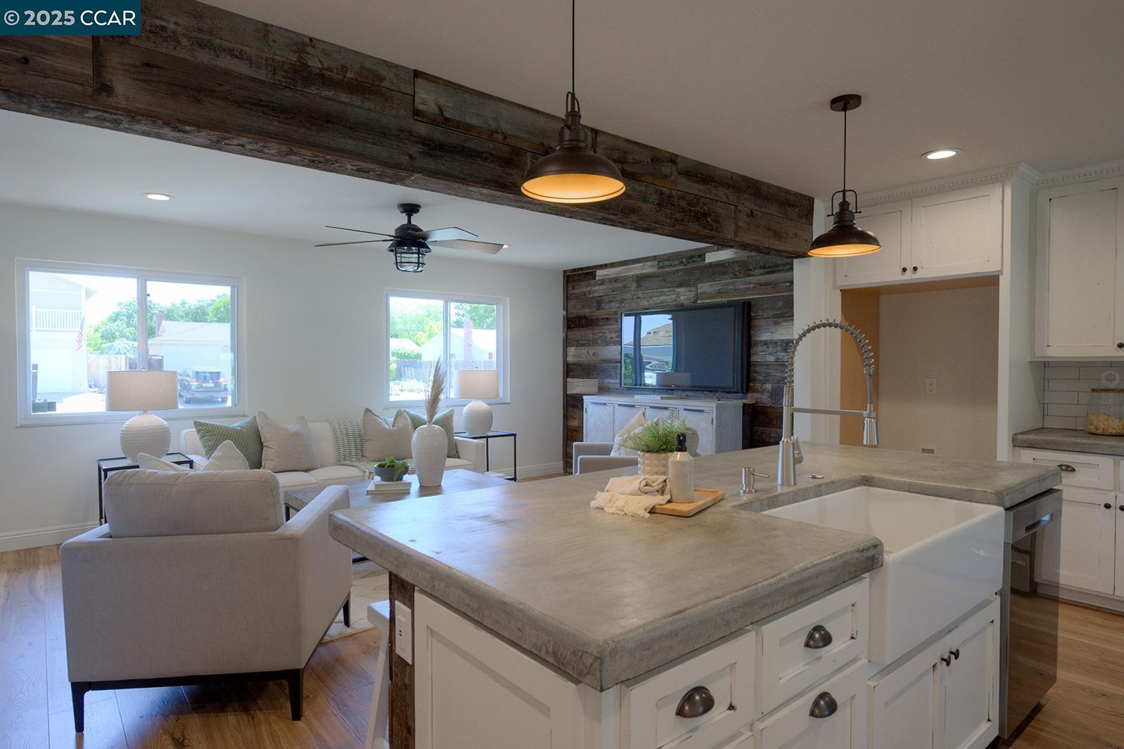 Detail Gallery Image 4 of 13 For 269 Anna Maria St., Livermore,  CA 94550 - 4 Beds | 2 Baths