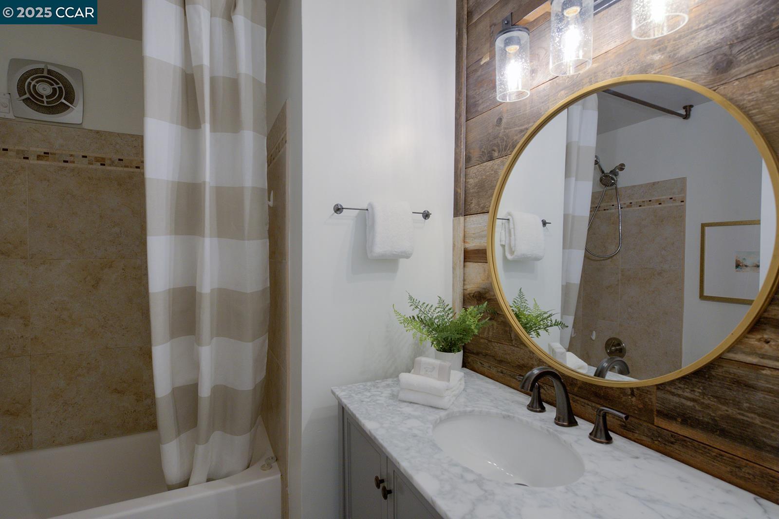 Detail Gallery Image 7 of 13 For 269 Anna Maria St., Livermore,  CA 94550 - 4 Beds | 2 Baths