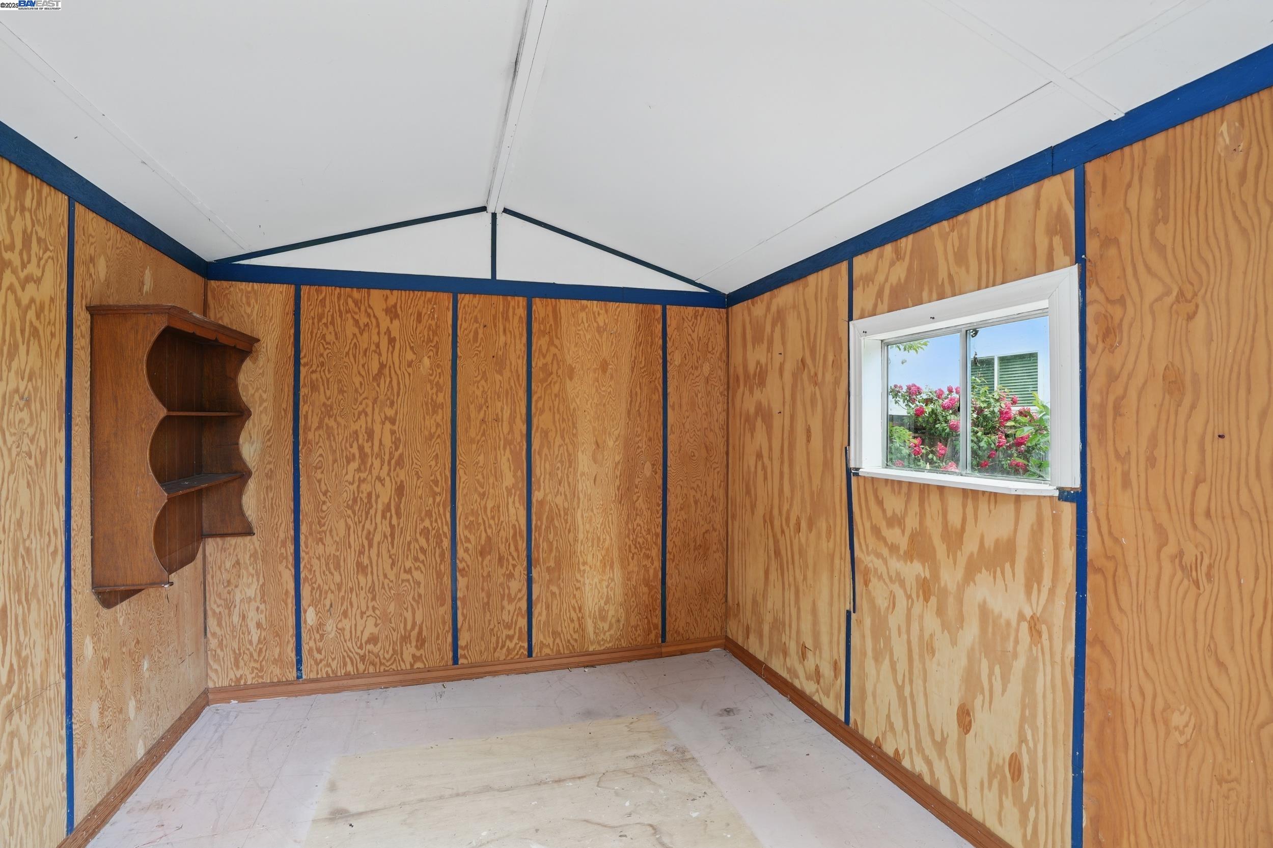 Detail Gallery Image 29 of 40 For 1307 California Dr, Burlingame,  CA 94010 - 2 Beds | 1 Baths