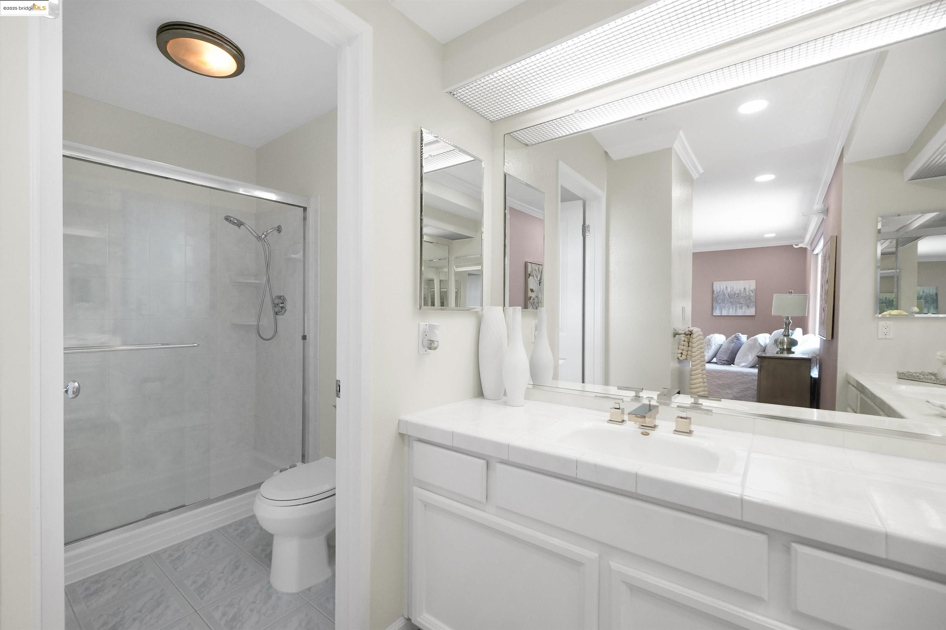 Detail Gallery Image 33 of 60 For 3495 Skyline Dr, Hayward,  CA 94542-2619 - 3 Beds | 2/1 Baths