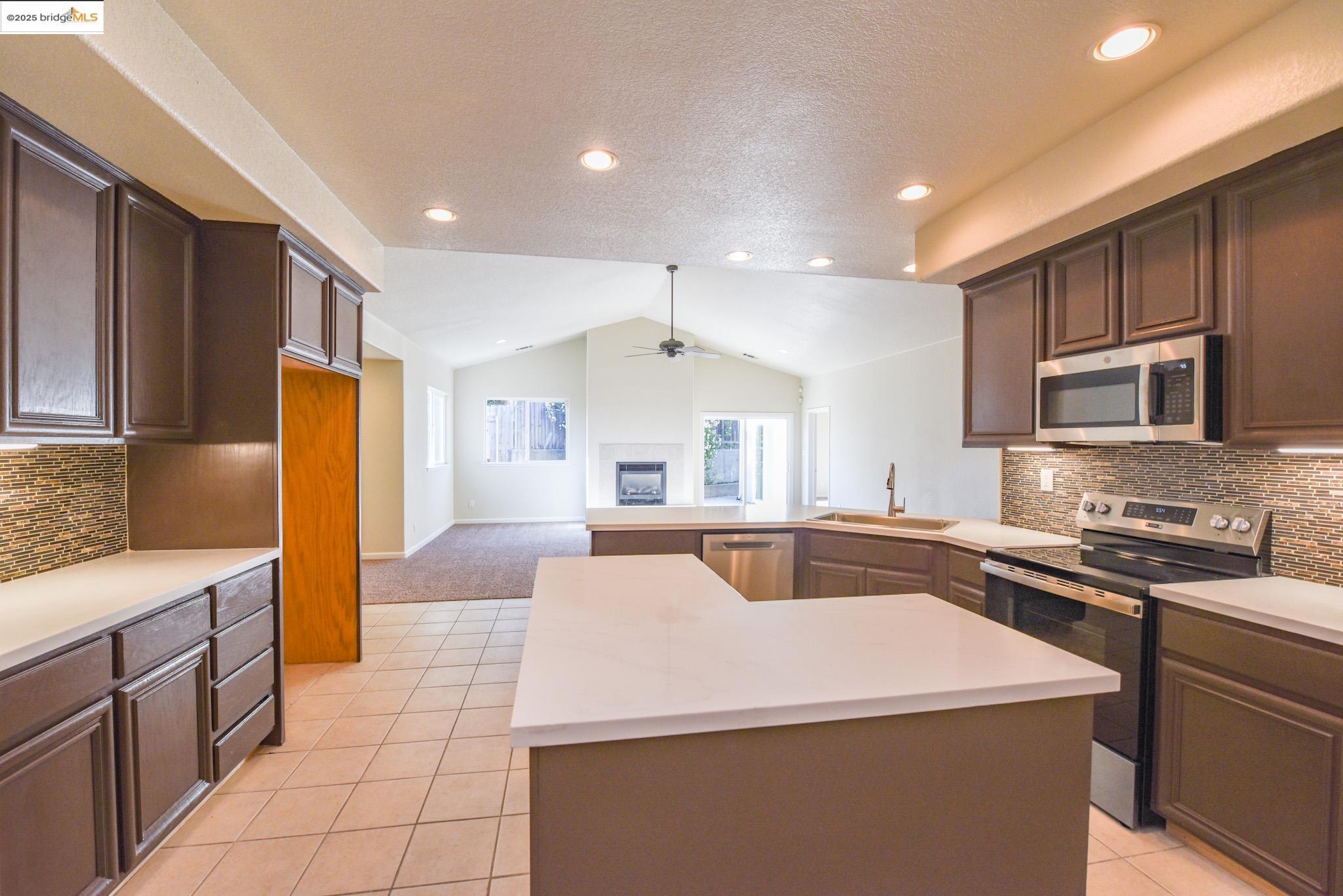 Detail Gallery Image 12 of 45 For 17028 Upper Starr King Dr, Soulsbyville,  CA 95372 - 3 Beds | 2 Baths