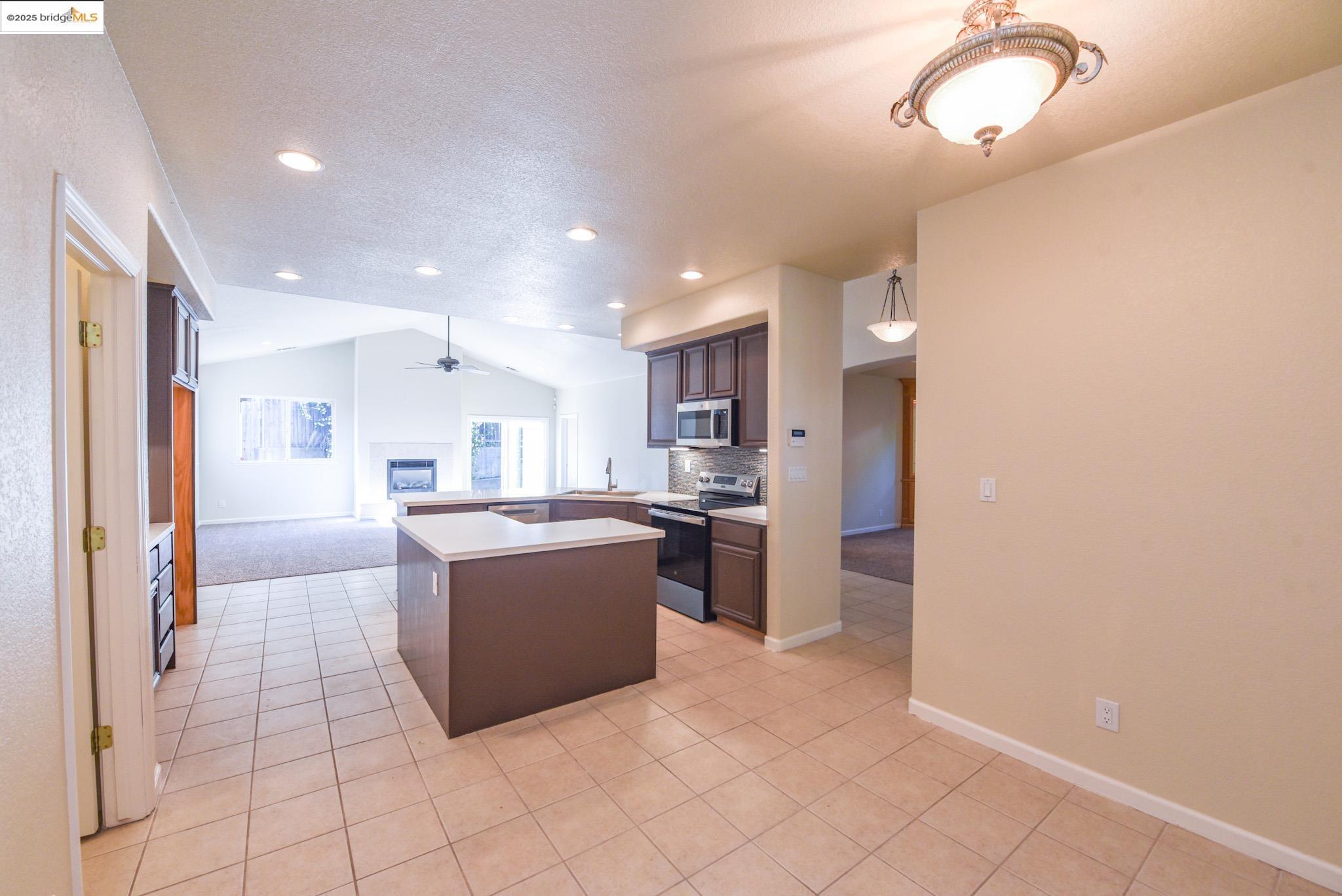Detail Gallery Image 13 of 45 For 17028 Upper Starr King Dr, Soulsbyville,  CA 95372 - 3 Beds | 2 Baths