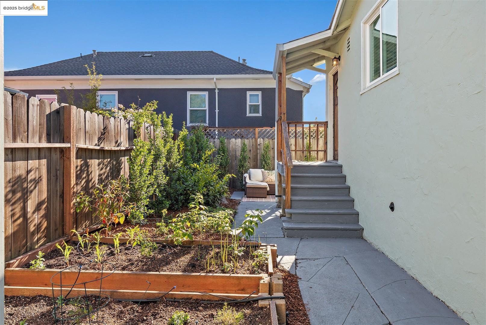 property-img