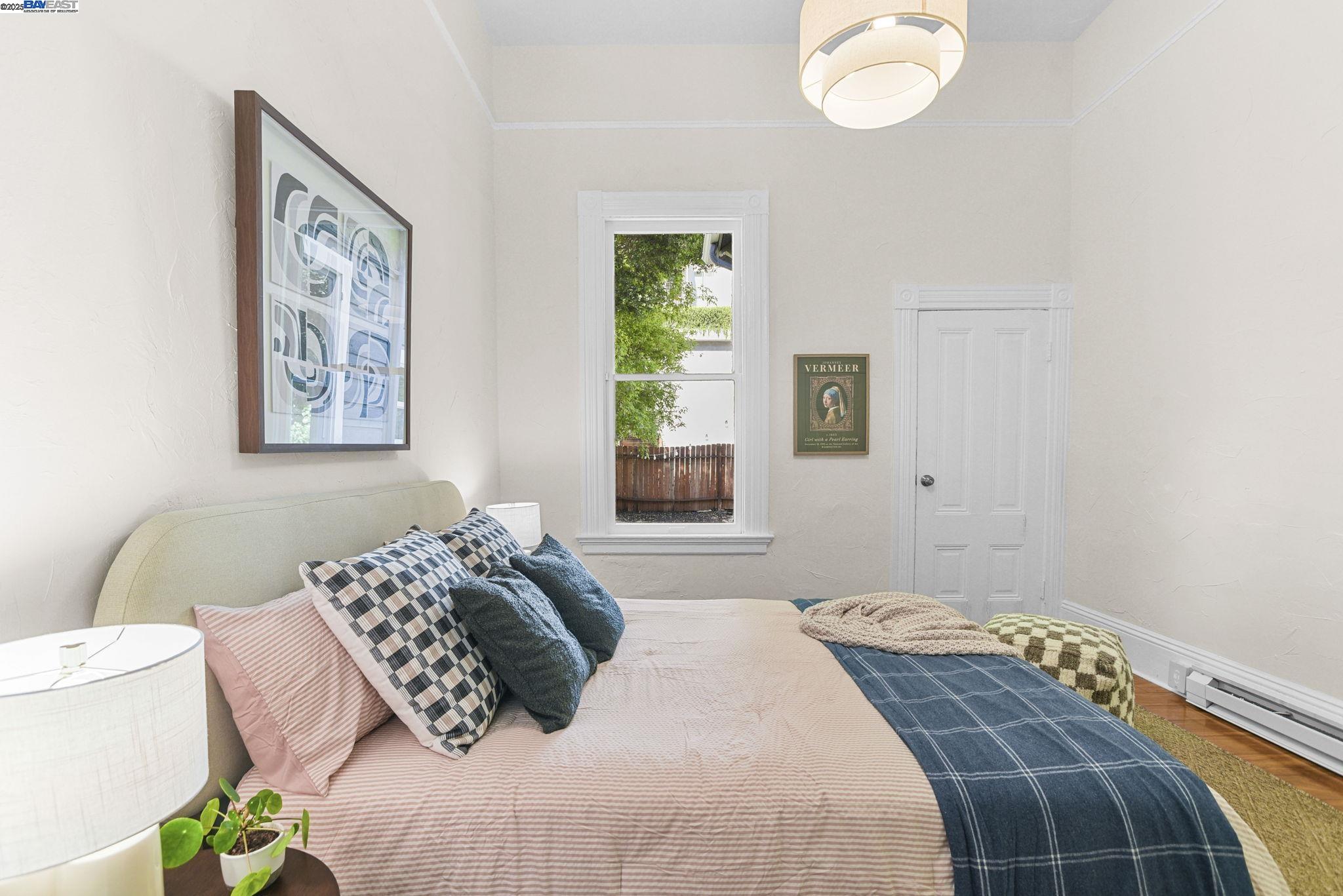 Detail Gallery Image 24 of 51 For 2349 Waverly St, Oakland,  CA 94612 - 3 Beds | 1 Baths