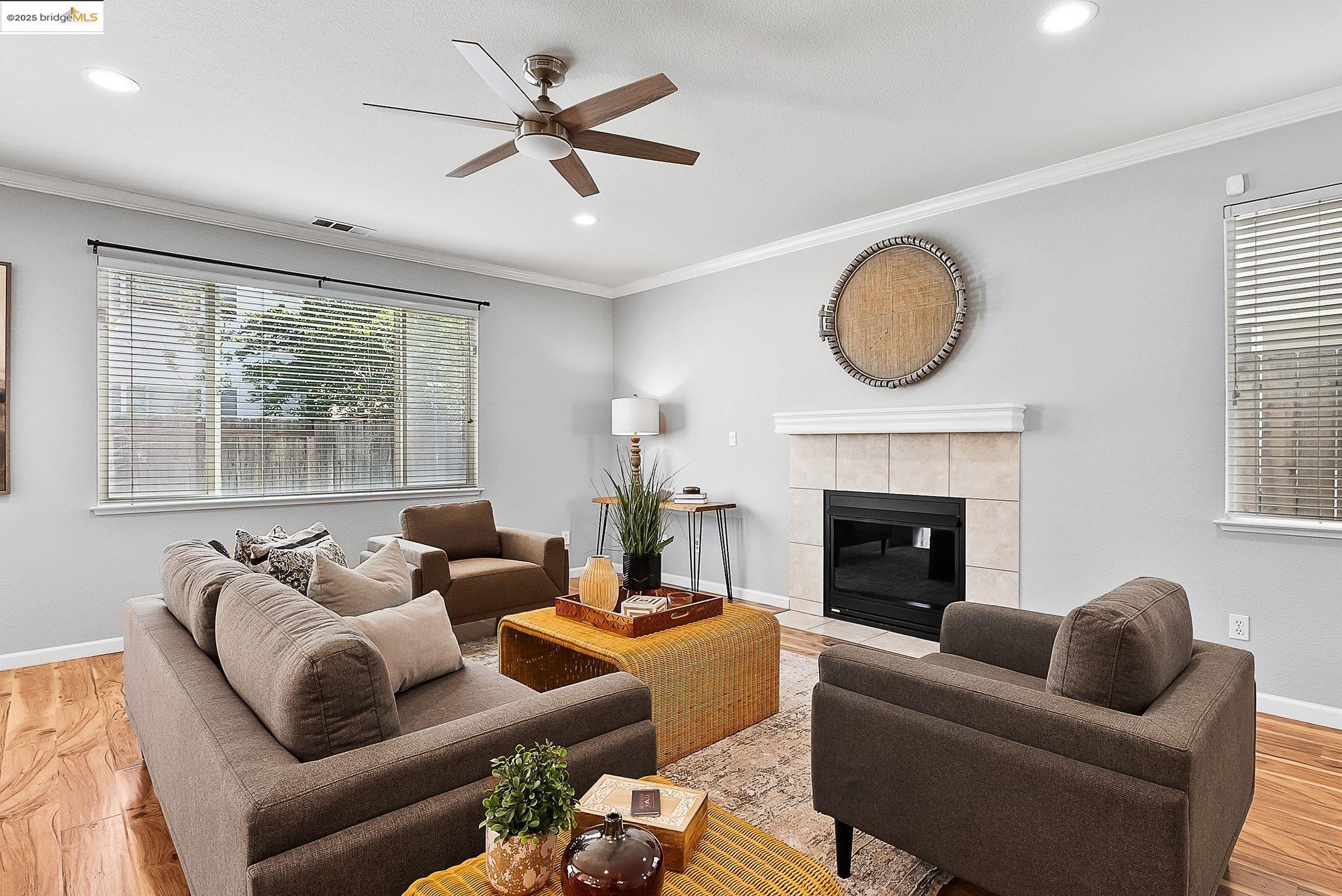 Detail Gallery Image 4 of 34 For 2566 Foghorn Way, Discovery Bay,  CA 94505 - 3 Beds | 2/1 Baths
