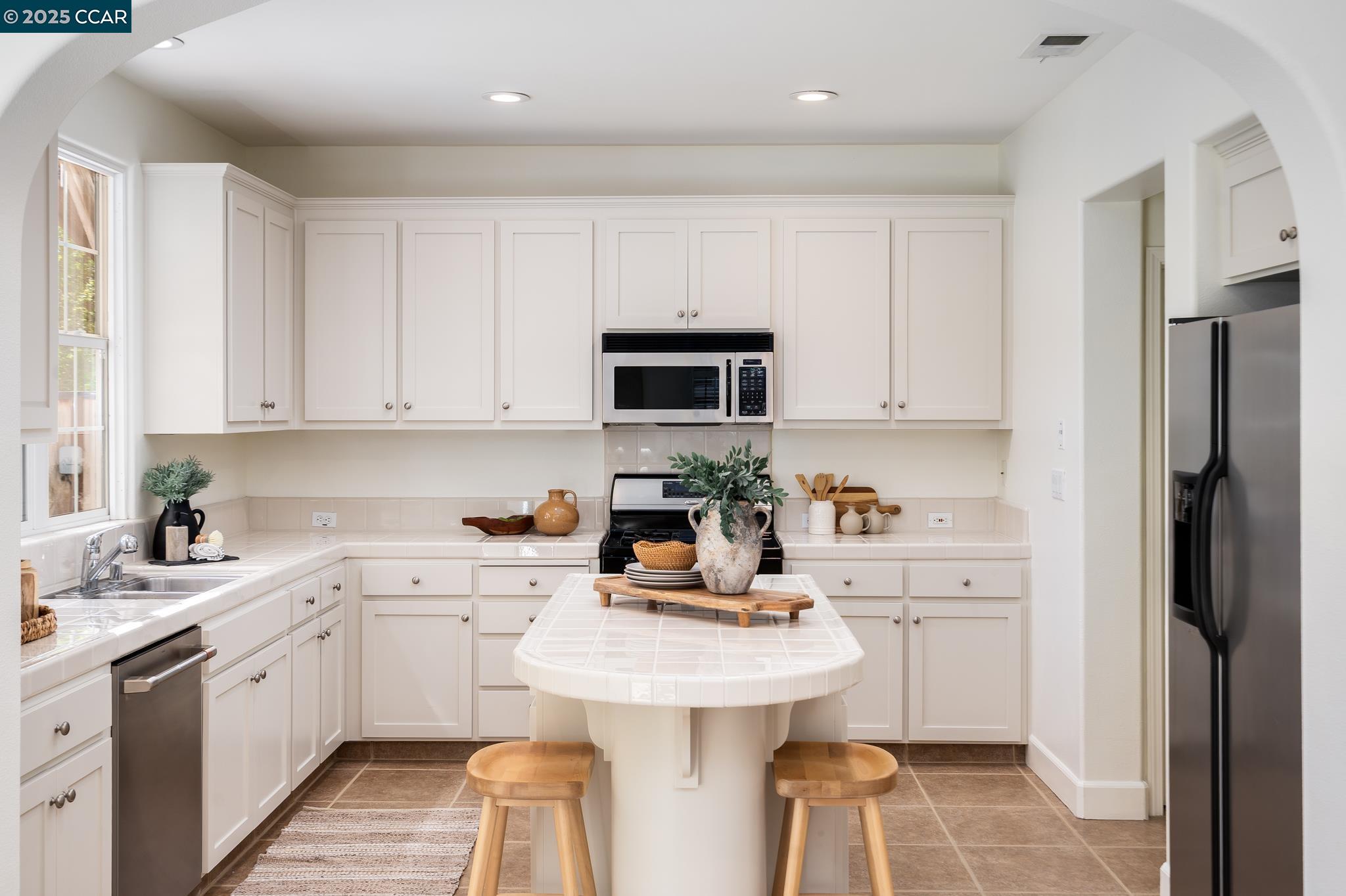 Detail Gallery Image 7 of 35 For 9636 Camassia Way, San Ramon,  CA 94582 - 4 Beds | 3 Baths