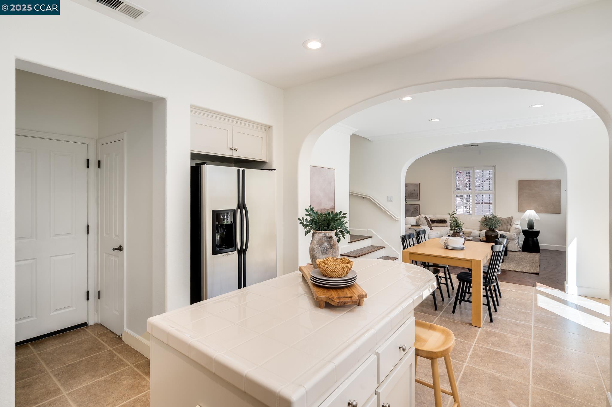 Detail Gallery Image 9 of 35 For 9636 Camassia Way, San Ramon,  CA 94582 - 4 Beds | 3 Baths