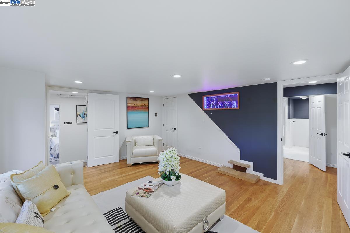 Detail Gallery Image 33 of 60 For 114 Garden Ln, Daly City,  CA 94015 - 3 Beds | 2 Baths