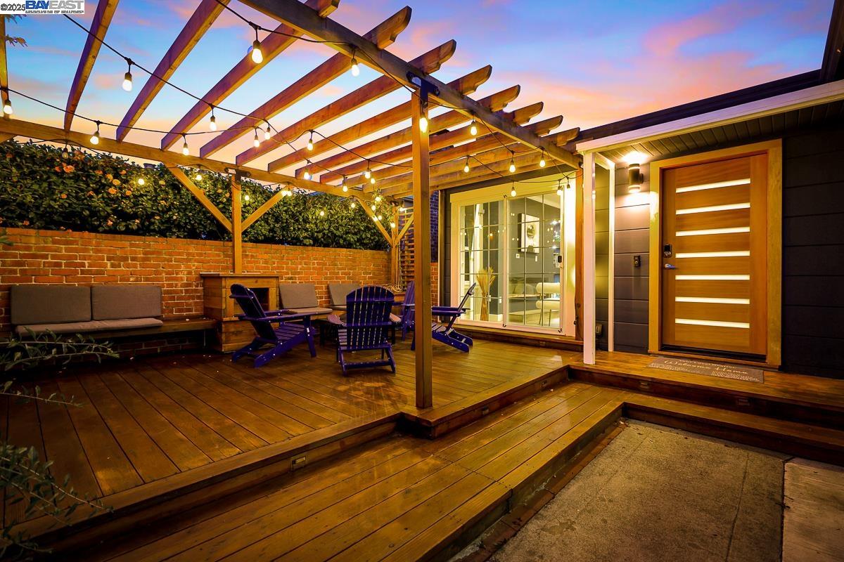 Detail Gallery Image 5 of 60 For 114 Garden Ln, Daly City,  CA 94015 - 3 Beds | 2 Baths