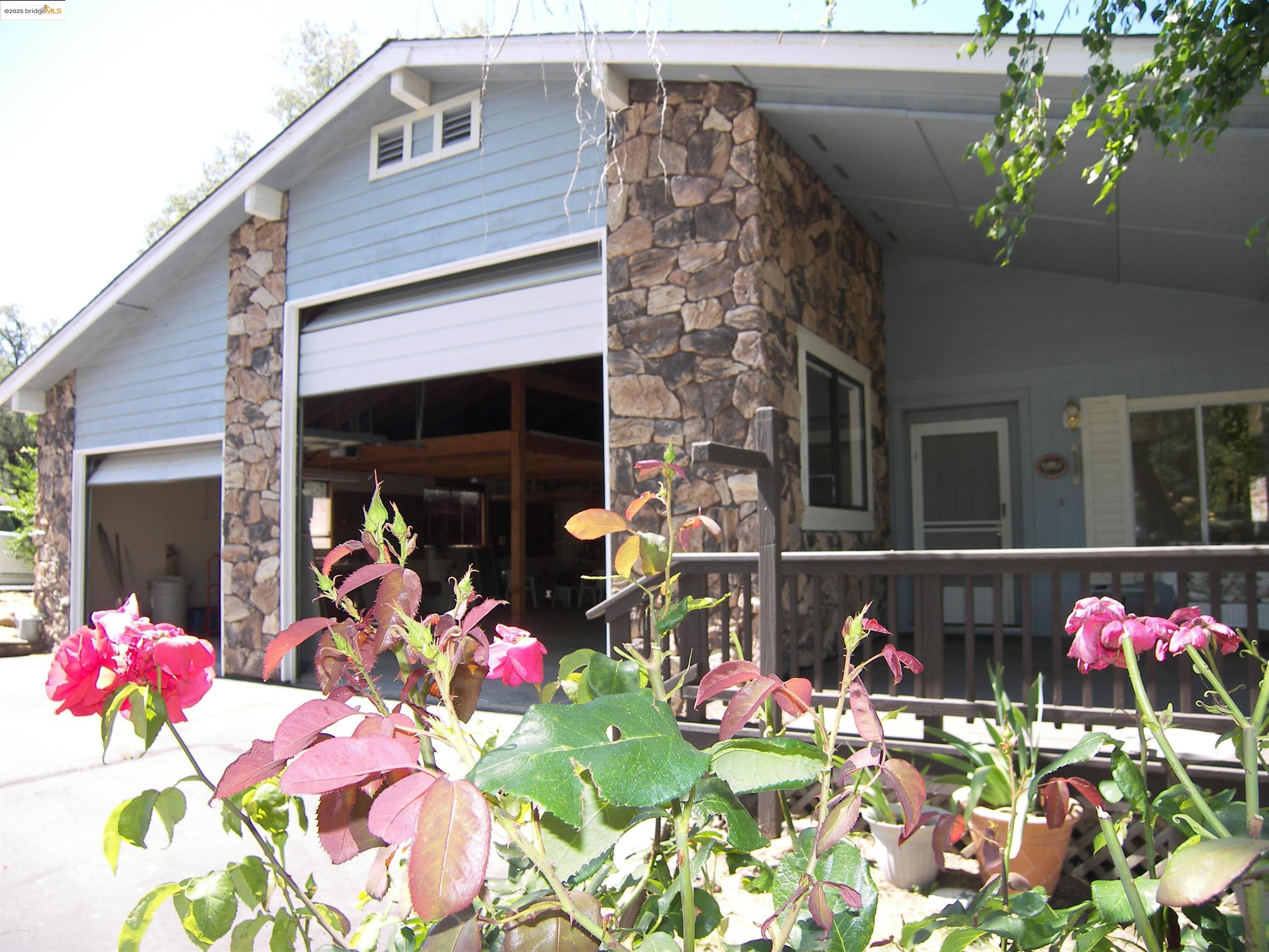 Detail Gallery Image 1 of 59 For 22857 Rolling Woods Dr., Groveland,  CA 95321 - 3 Beds | 2 Baths