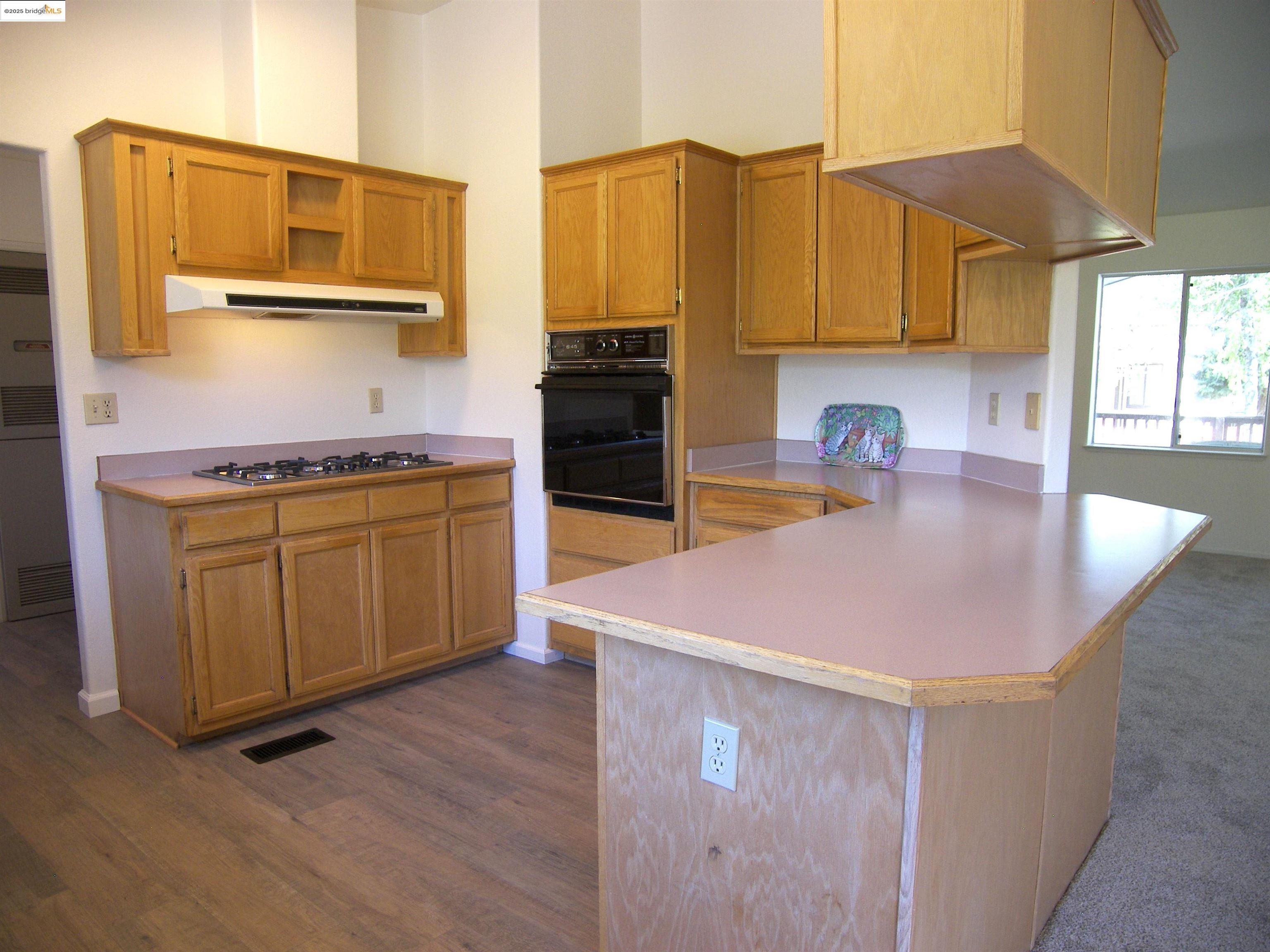 Detail Gallery Image 11 of 36 For 22857 Rolling Woods Dr., Groveland,  CA 95321 - 3 Beds | 2 Baths